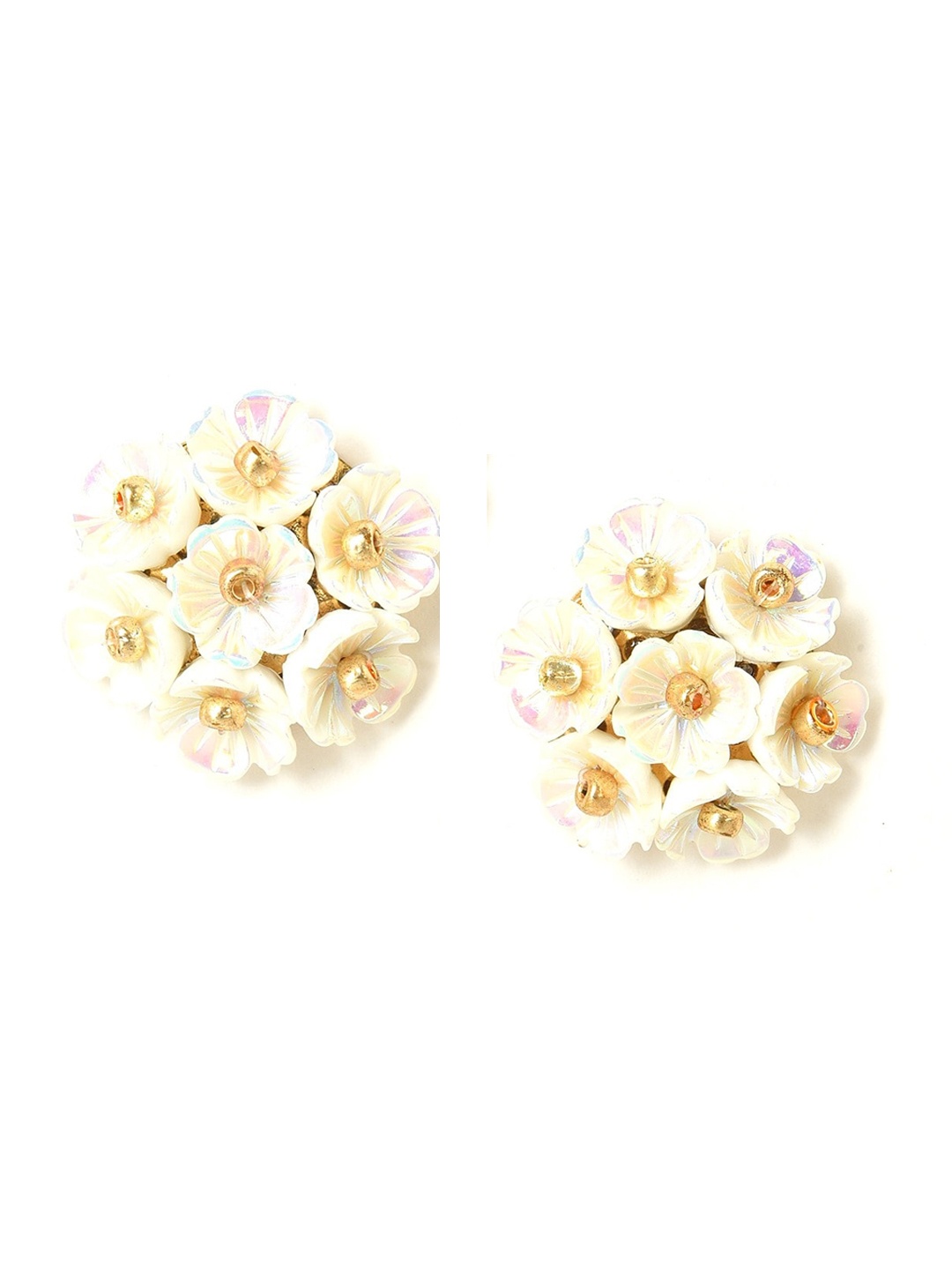 

W Women White Floral Studs Artificial Beads Earrings