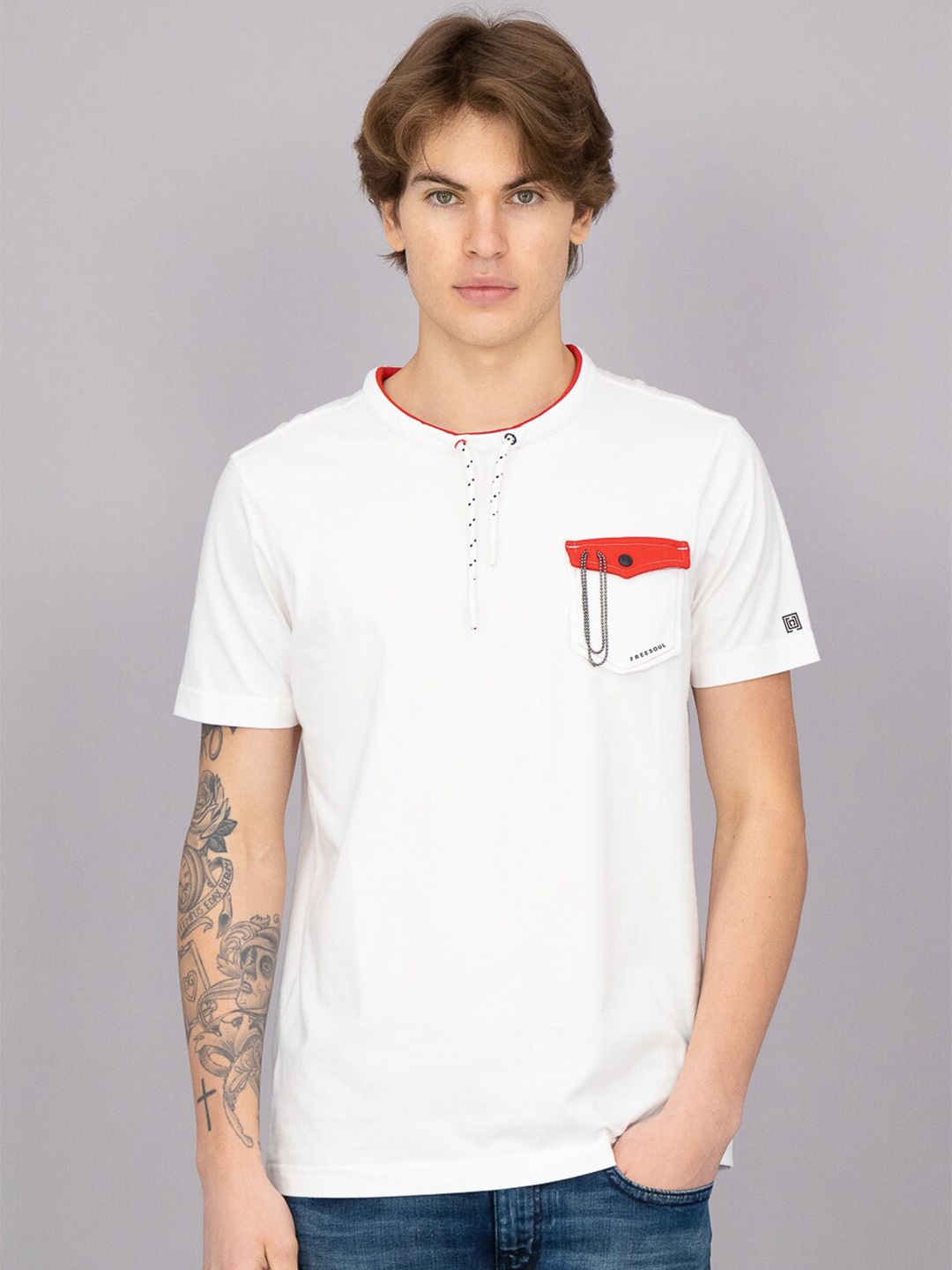 

FREESOUL Men White Round Neck T-shirt