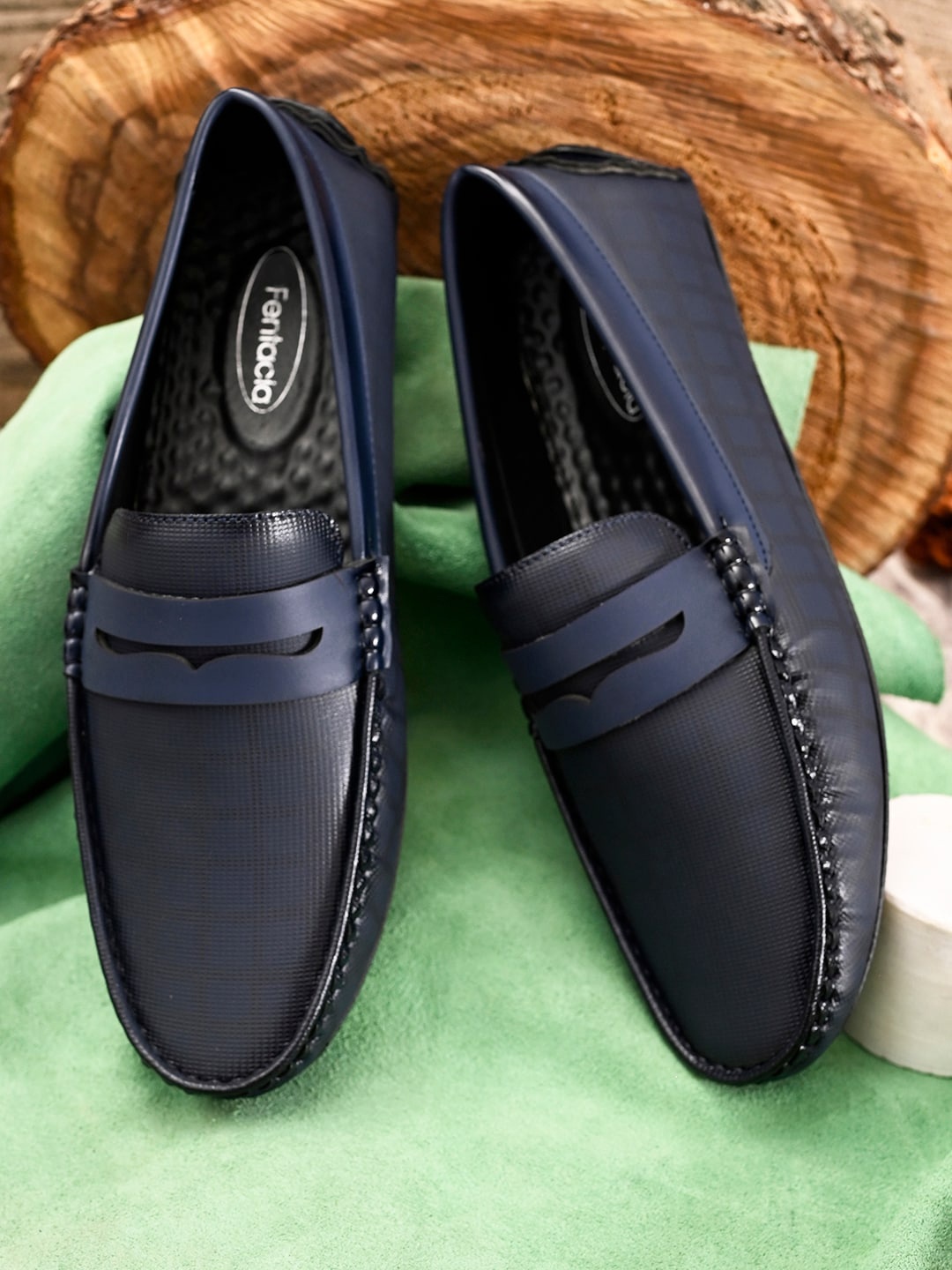 

Fentacia Men Navy Blue Printed Loafers