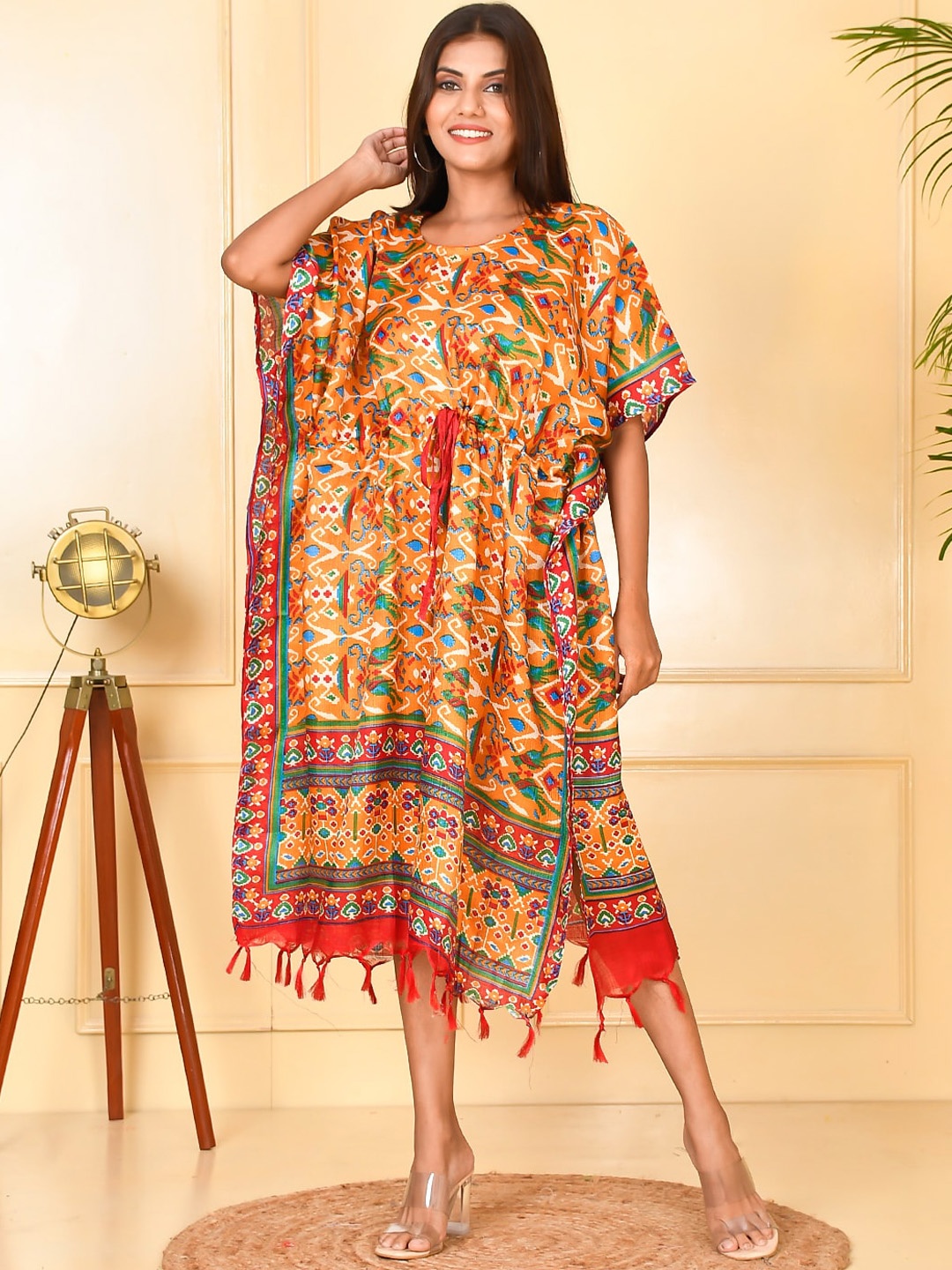 

Kesarya Women Yellow & Red Floral Printed Extended Sleeves Floral Kaftan Kurta