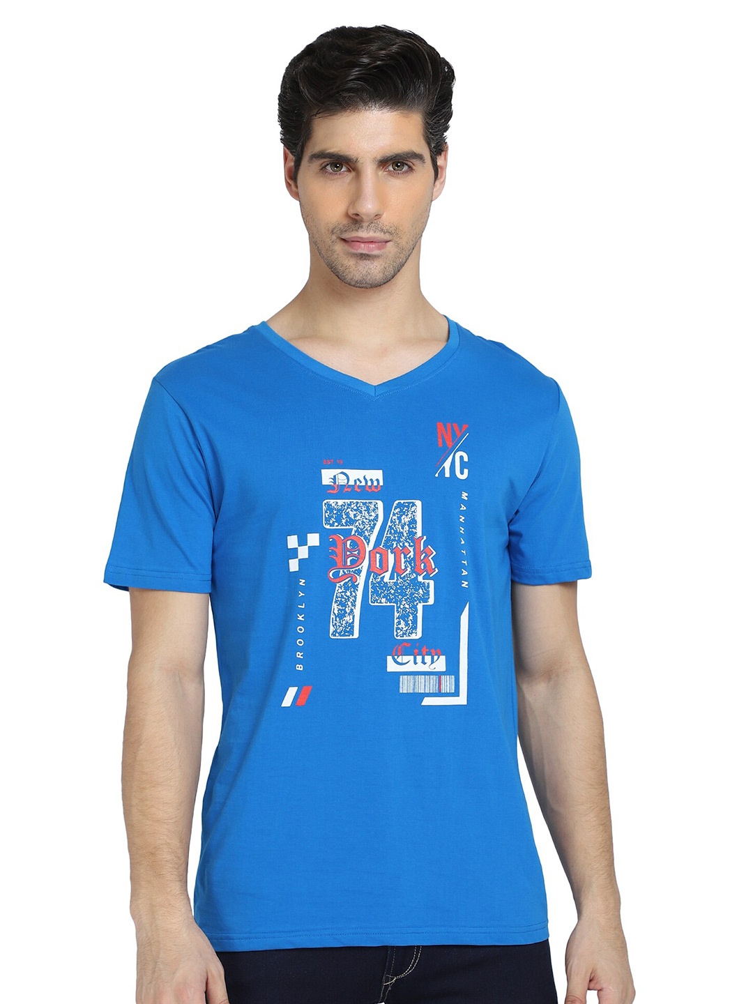 

DYCA Men Blue Printed V-Neck T-shirt