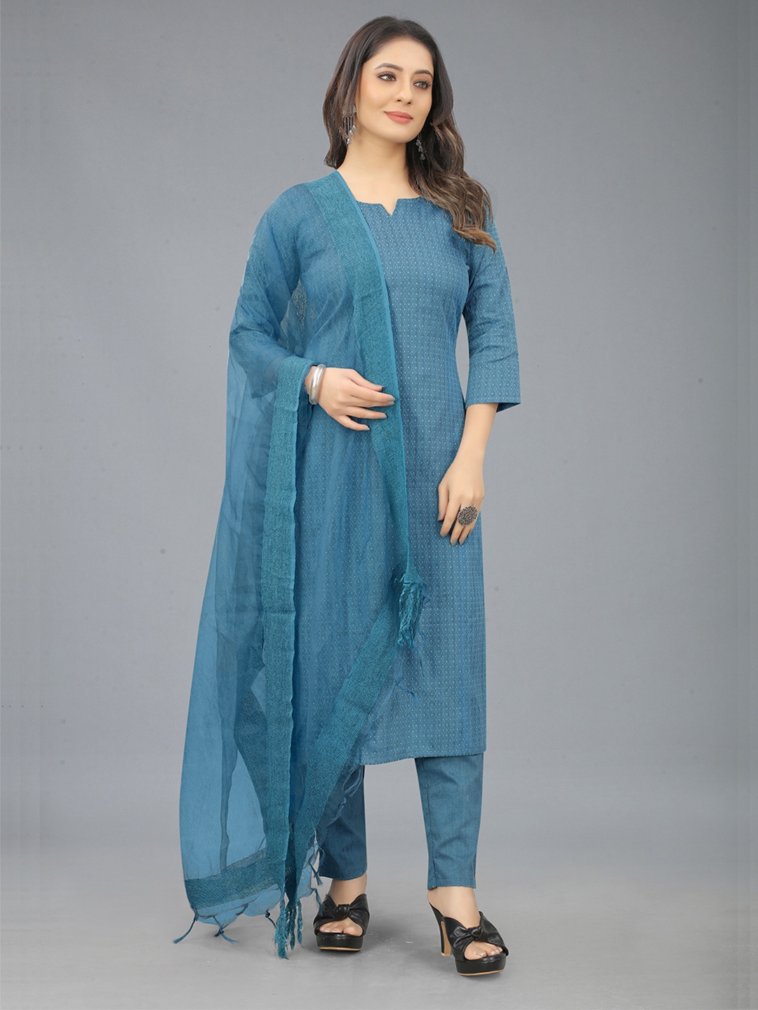 

GUNVANTI FAB Women Printed Kurta with Trouser & With Dupatta, Blue