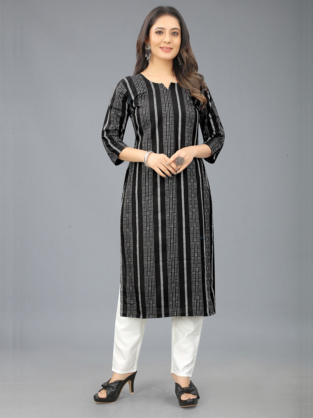 

GUNVANTI FAB Women Striped Cotton Blend Straight Kurta with Pyjamas, Black