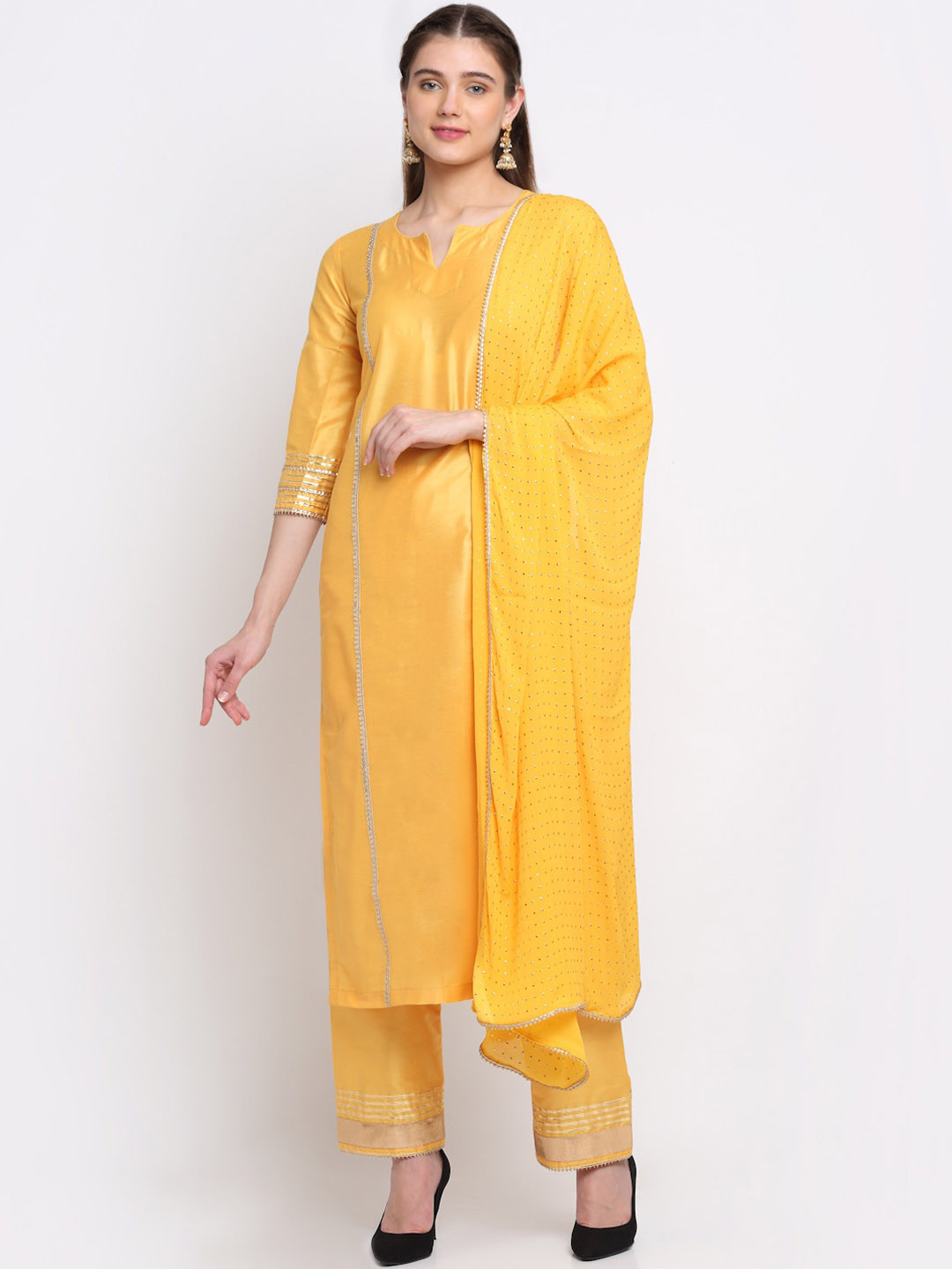 

anokherang Women Floral Embroidered Gotta Patti Kurta with Trousers & With Dupatta, Yellow