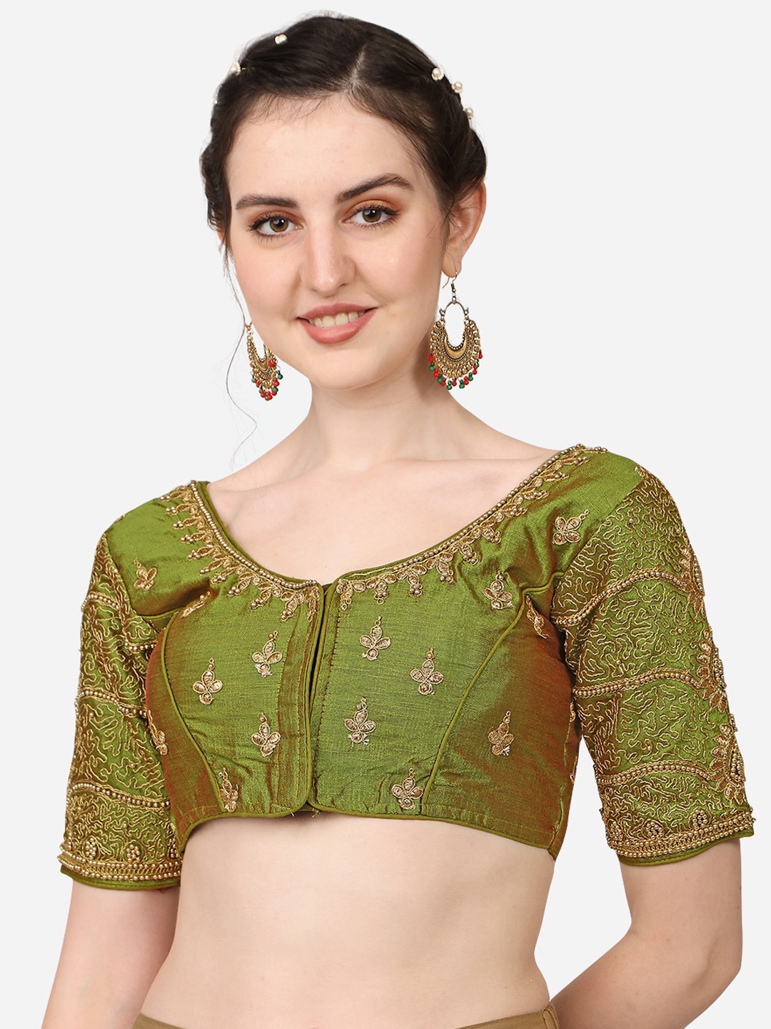 

Sumaira Tex Green & Gold-Toned Embroidered Silk Padded Saree Blouse
