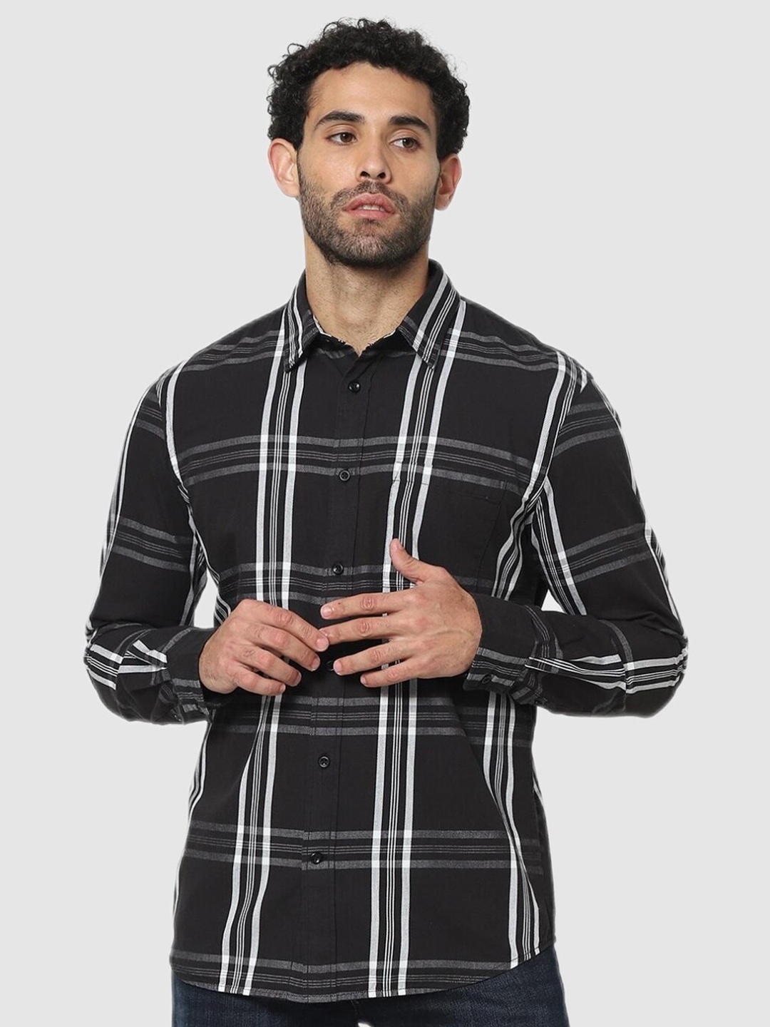 

Celio Men Charcoal Classic Windowpane Checked Casual Shirt