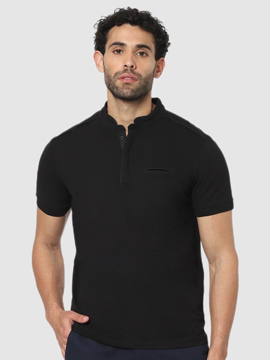 

Celio Men Black Mandarin Collar Slim Fit T-shirt