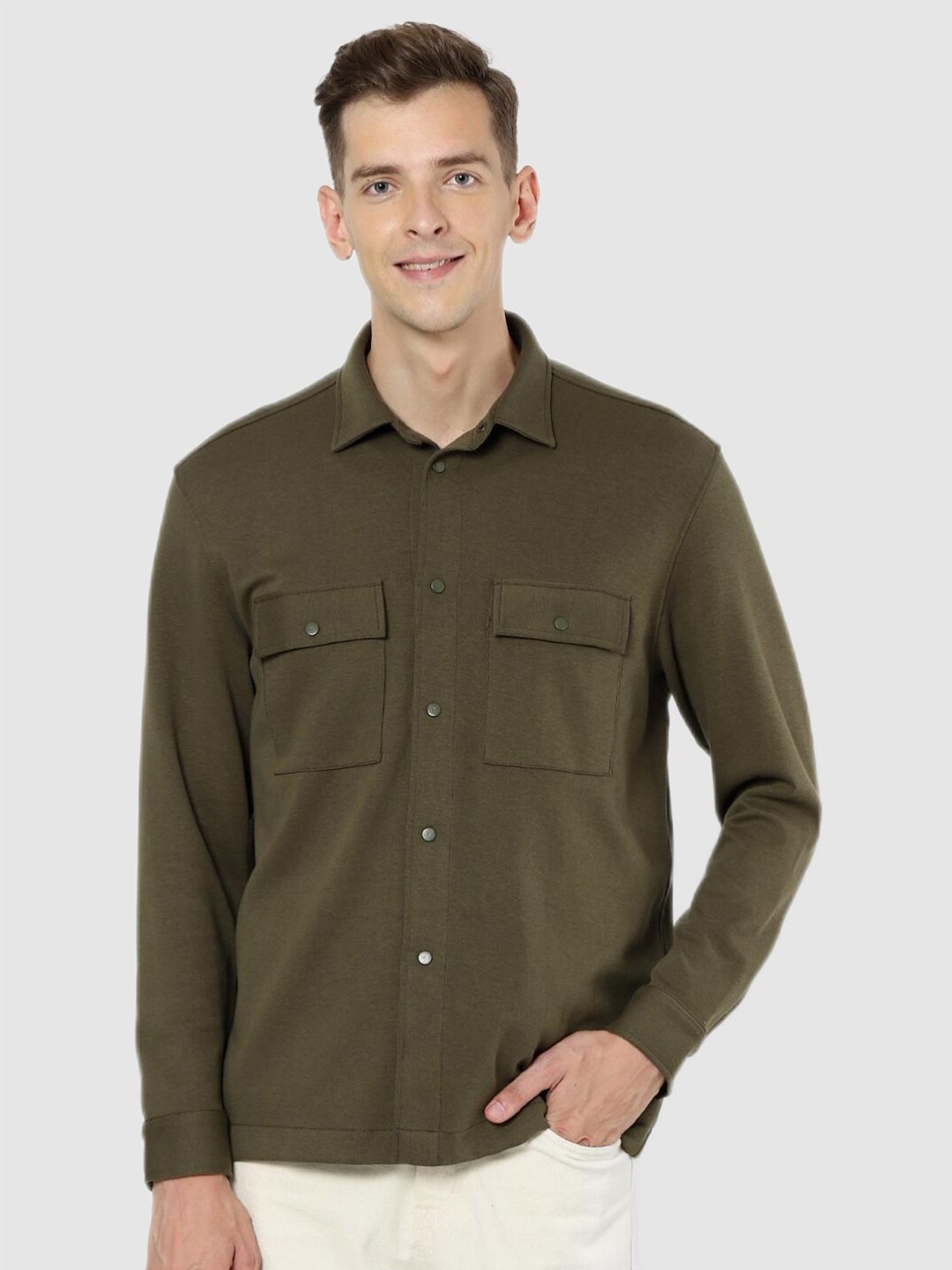 

Celio Men Olive Green Sweatshirt