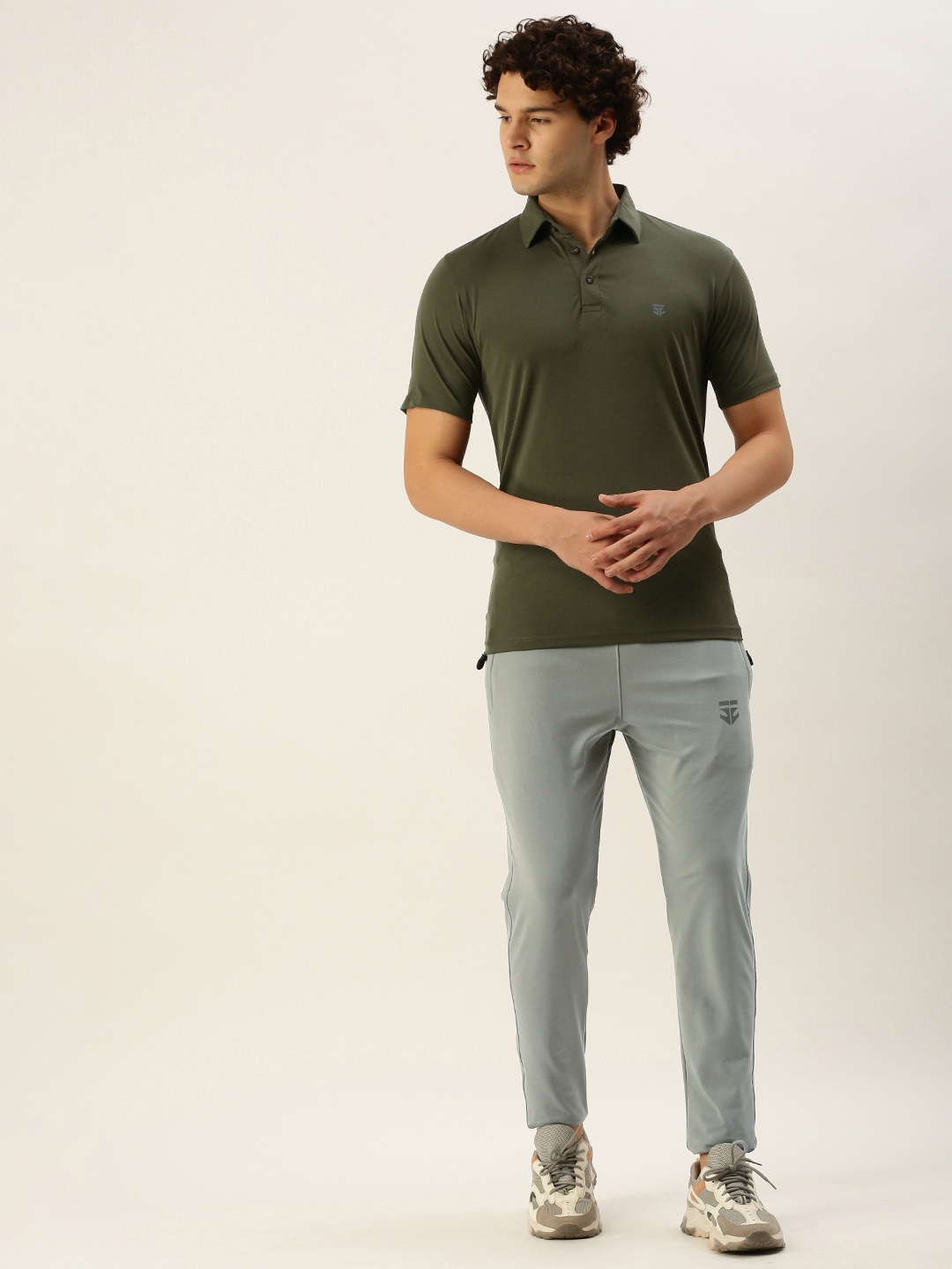 

Sports52 wear Men Solid Training Tracksuits, Olive