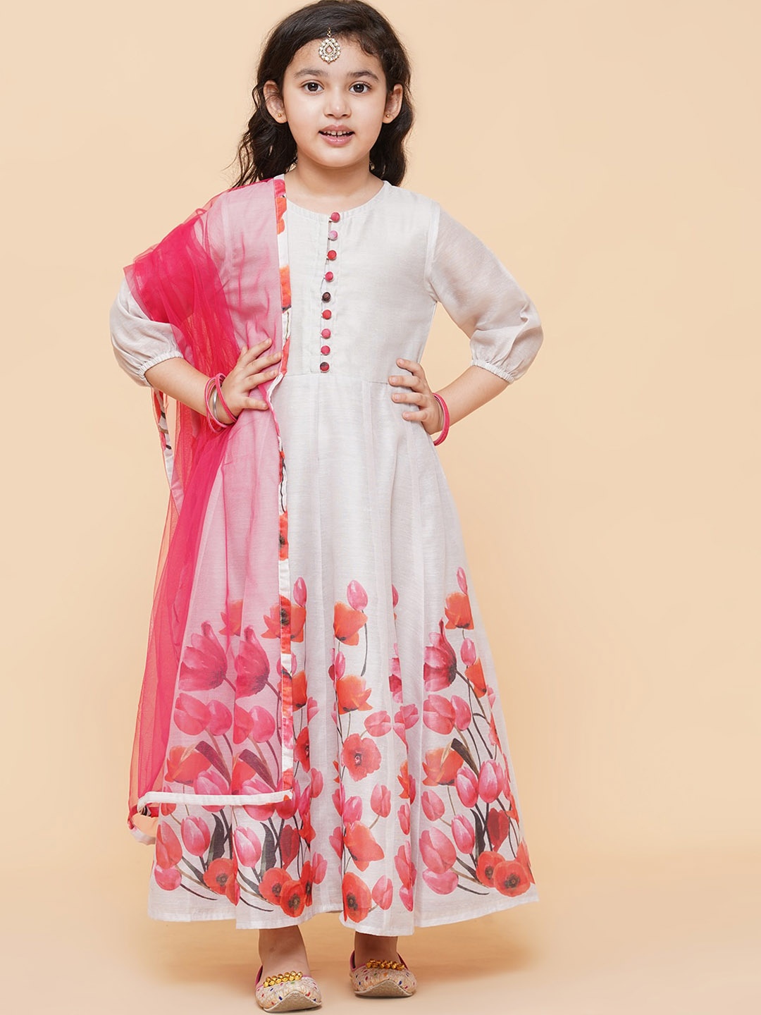 

Bitiya by Bhama Girls Grey Floral Printed Floral Kurta With Dupatta
