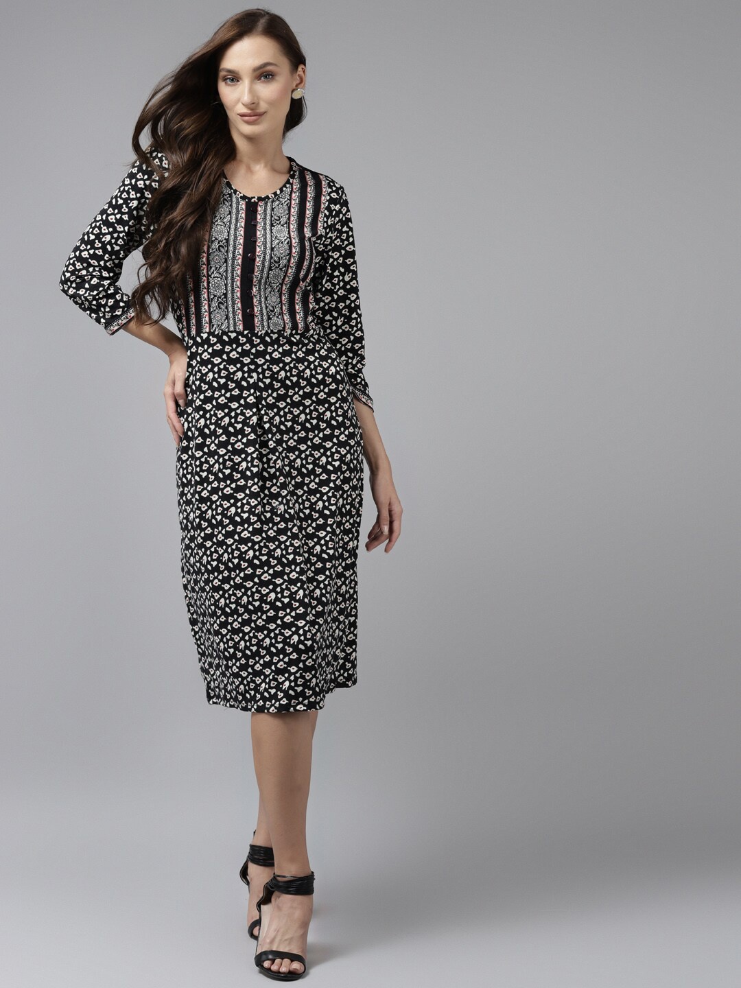 

Aarika Black Georgette Printed Sheath Dress