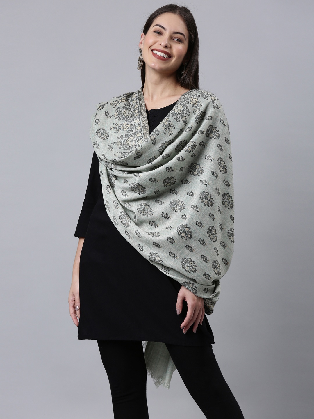 

Pashmoda Women Grey Ethnic Motifs Shawl