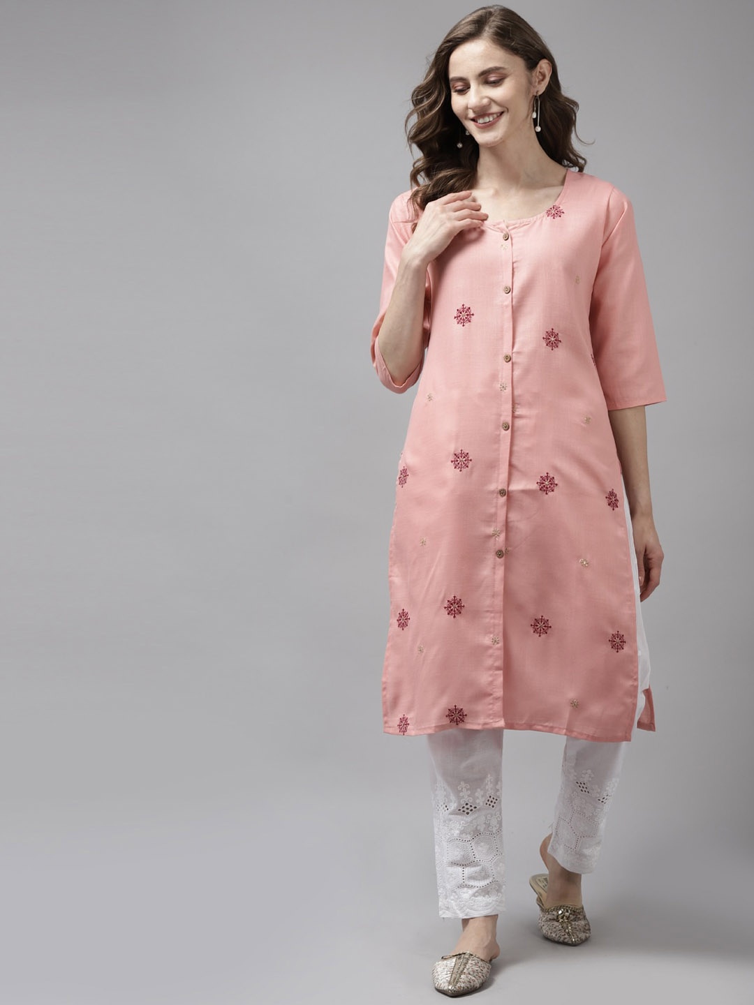 

Aarika Women Peach-Coloured Floral Embroidered Flared Sleeves Thread Work Handloom Kurta