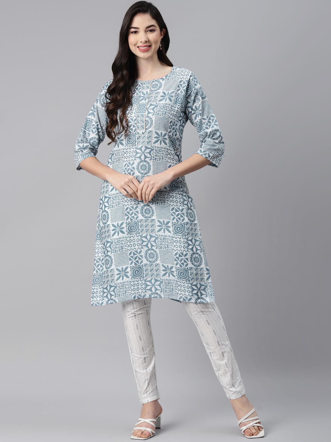 

Aarika Women Grey Floral Printed Gotta Patti Pure Cotton Kurta with Trousers