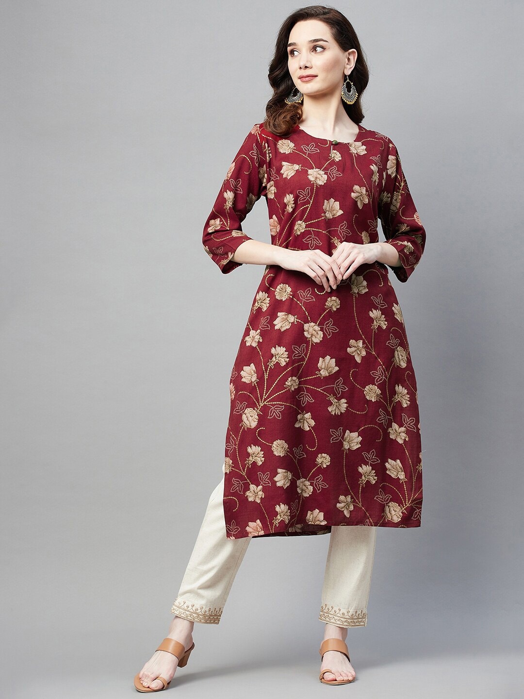 

Aarika Women Maroon Floral Printed Cotton Kurta