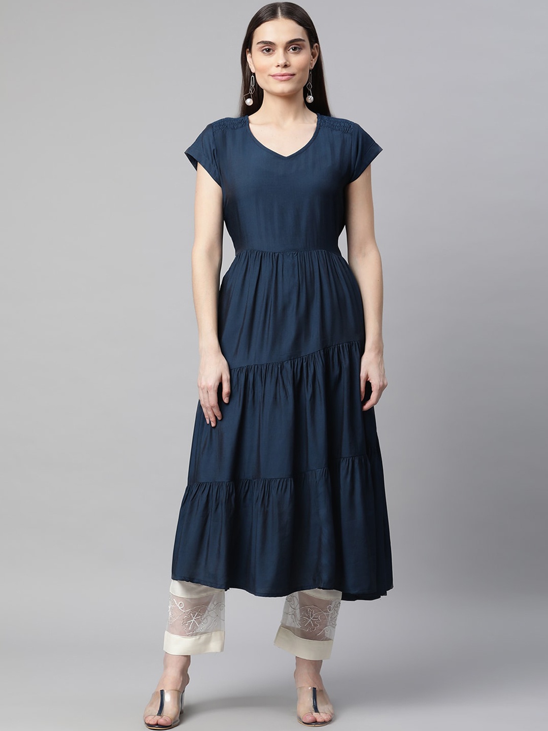 

Aarika Women Teal Anarkali Kurta