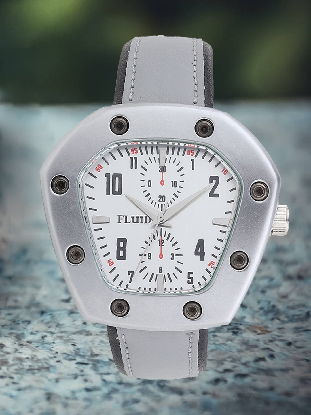 

FLUID Men Embellished Dial & Leather Straps Analogue Watch FL-018-SL01, Silver