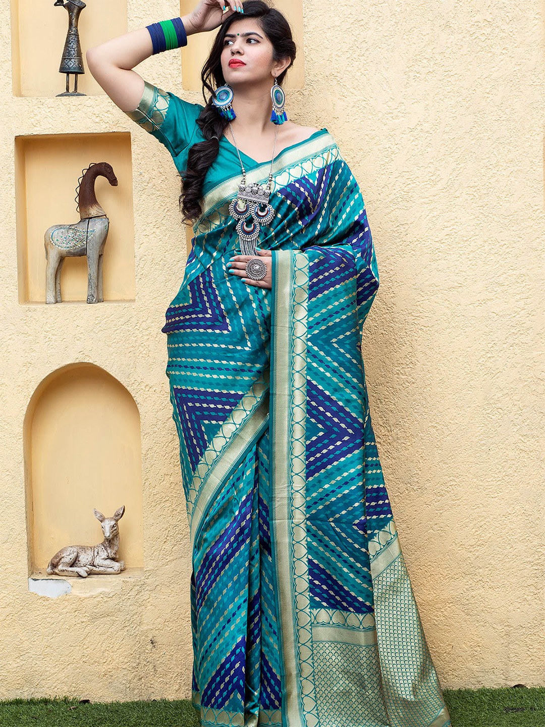 

ODETTE Blue & Green Woven Design Zari Banarasi Silk Saree