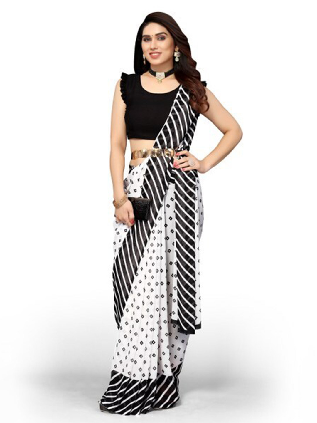 

Yashika Women Black & White Printed Saree With Unstiched Blouse