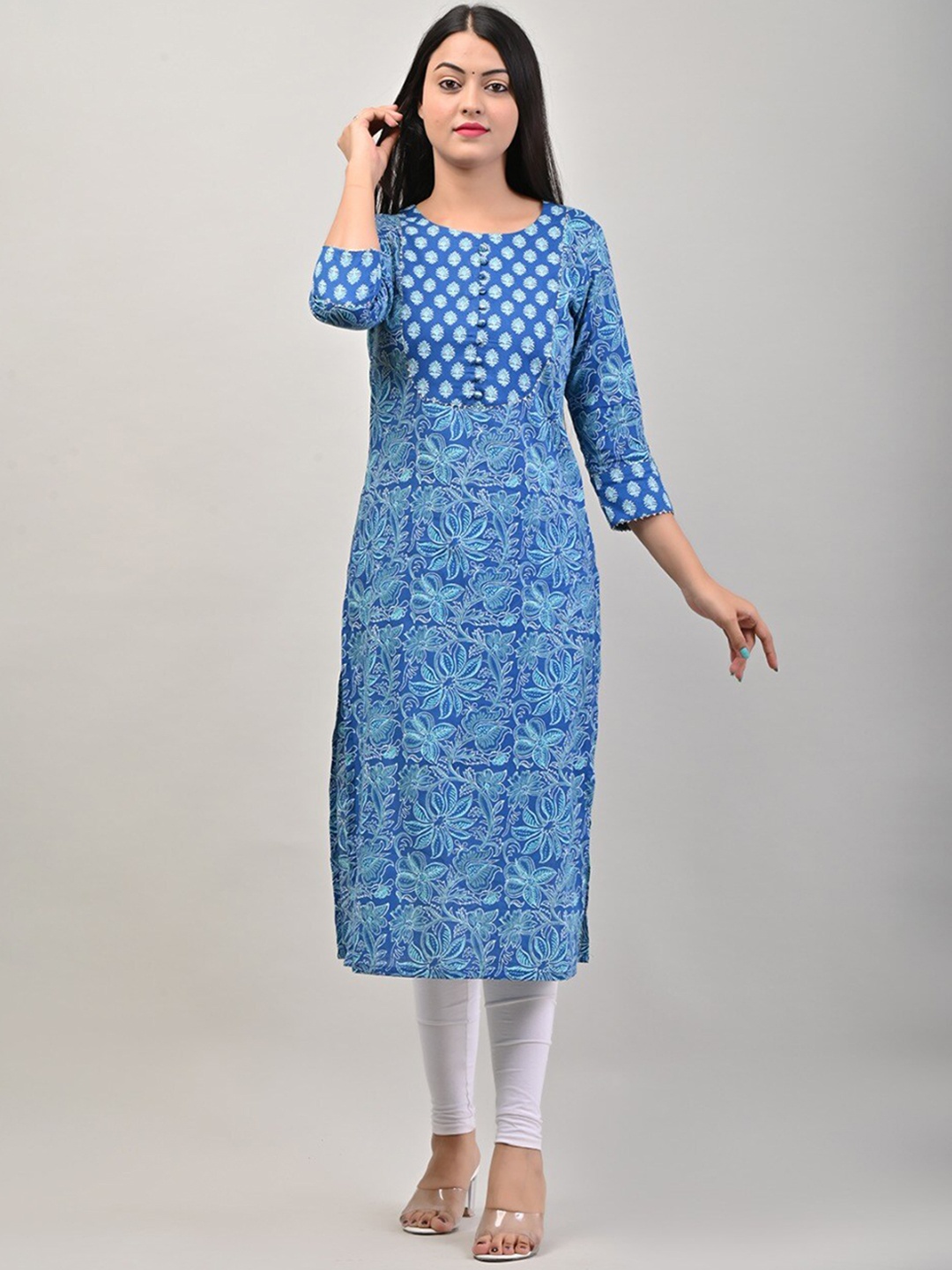 

Swasti Women Blue Floral Printed Cotton Straight Kurta