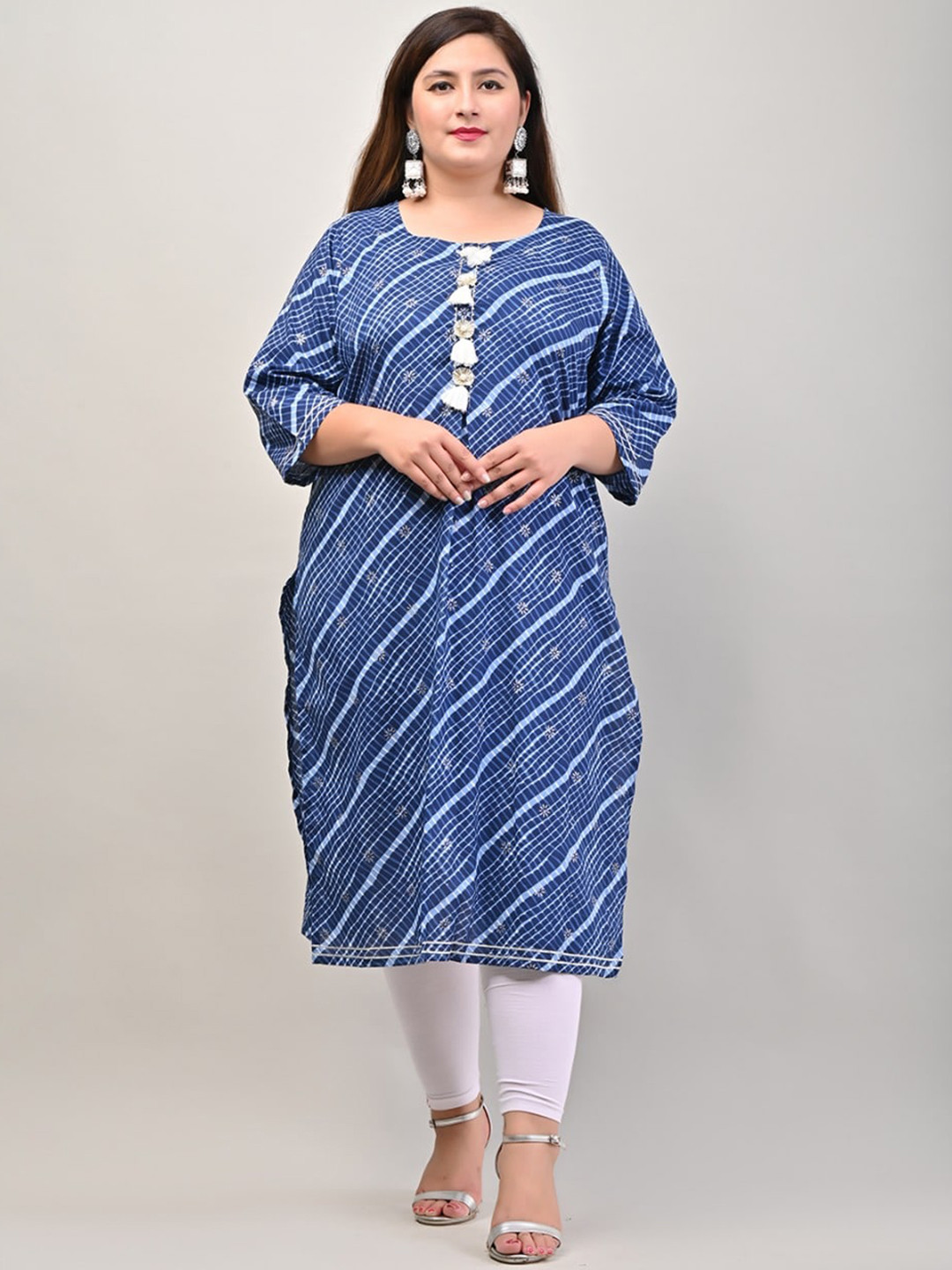 

Swasti Plus Size Women Blue Leheriya Printed Floral Kurta