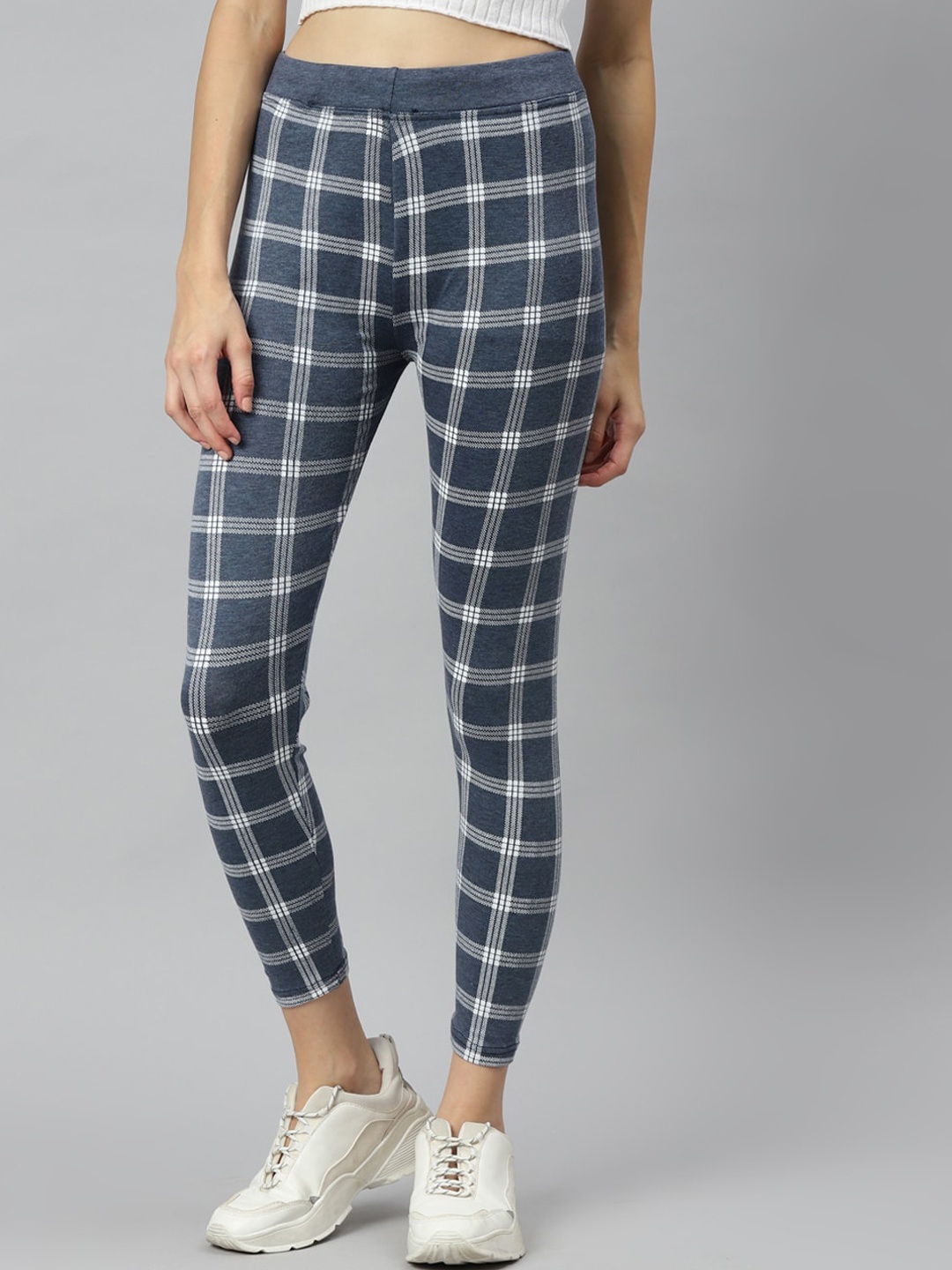 

Aarika Women Blue Checked Cotton Rapid-Dry Jogger