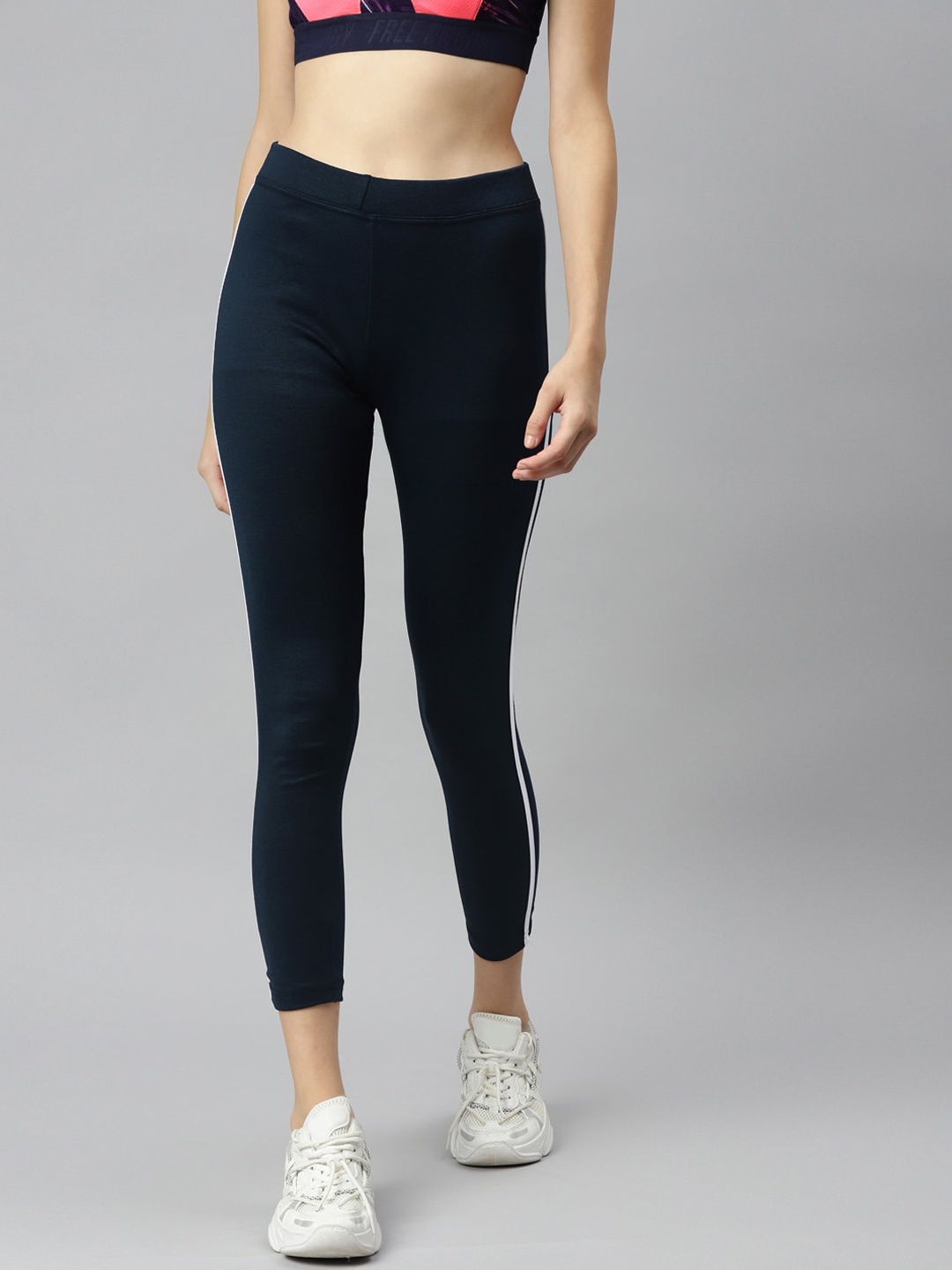 

Aarika Women Navy Blue Solid Slim-Fit Tights