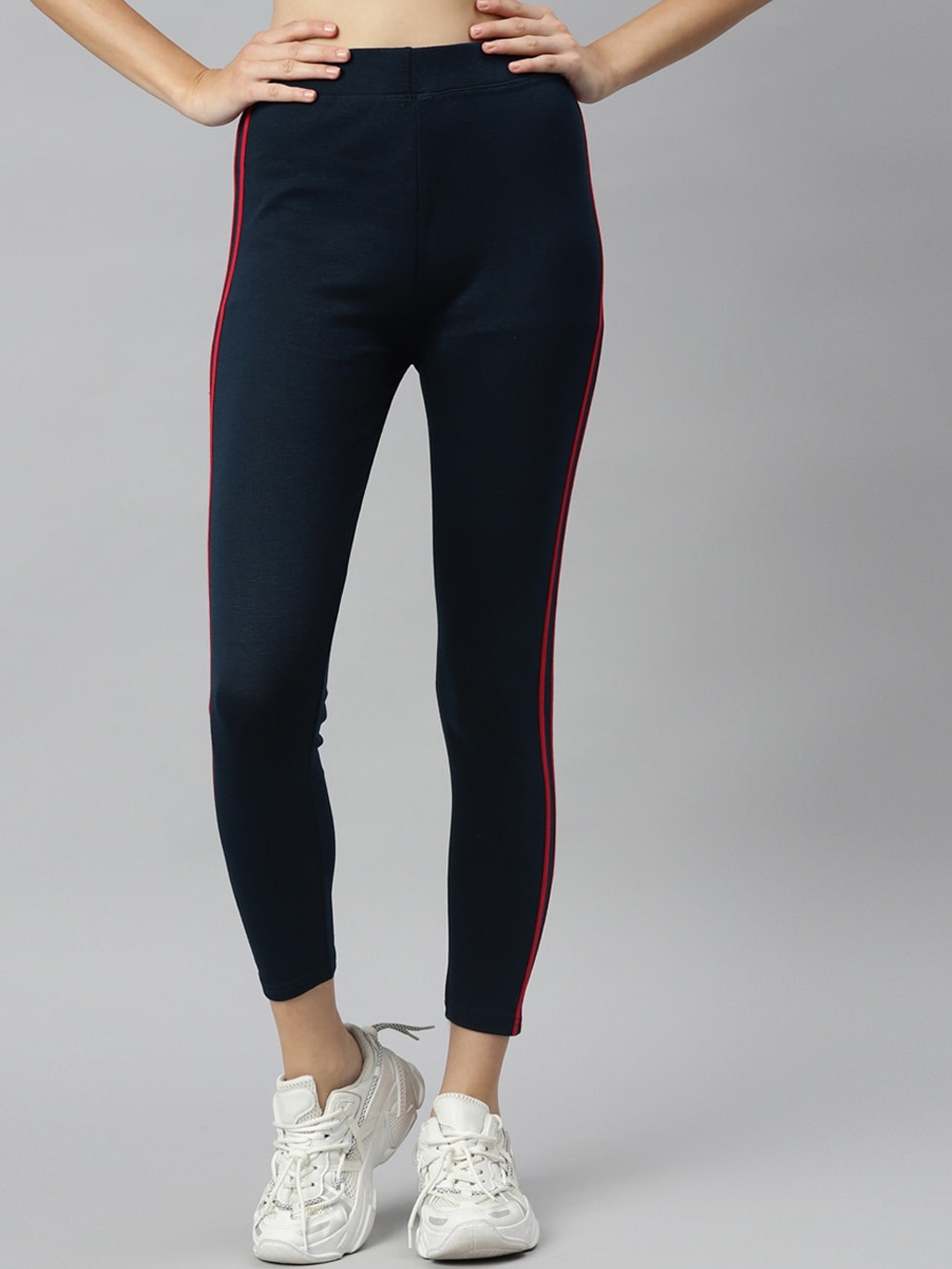 

Aarika Women Navy Blue Solid Tights