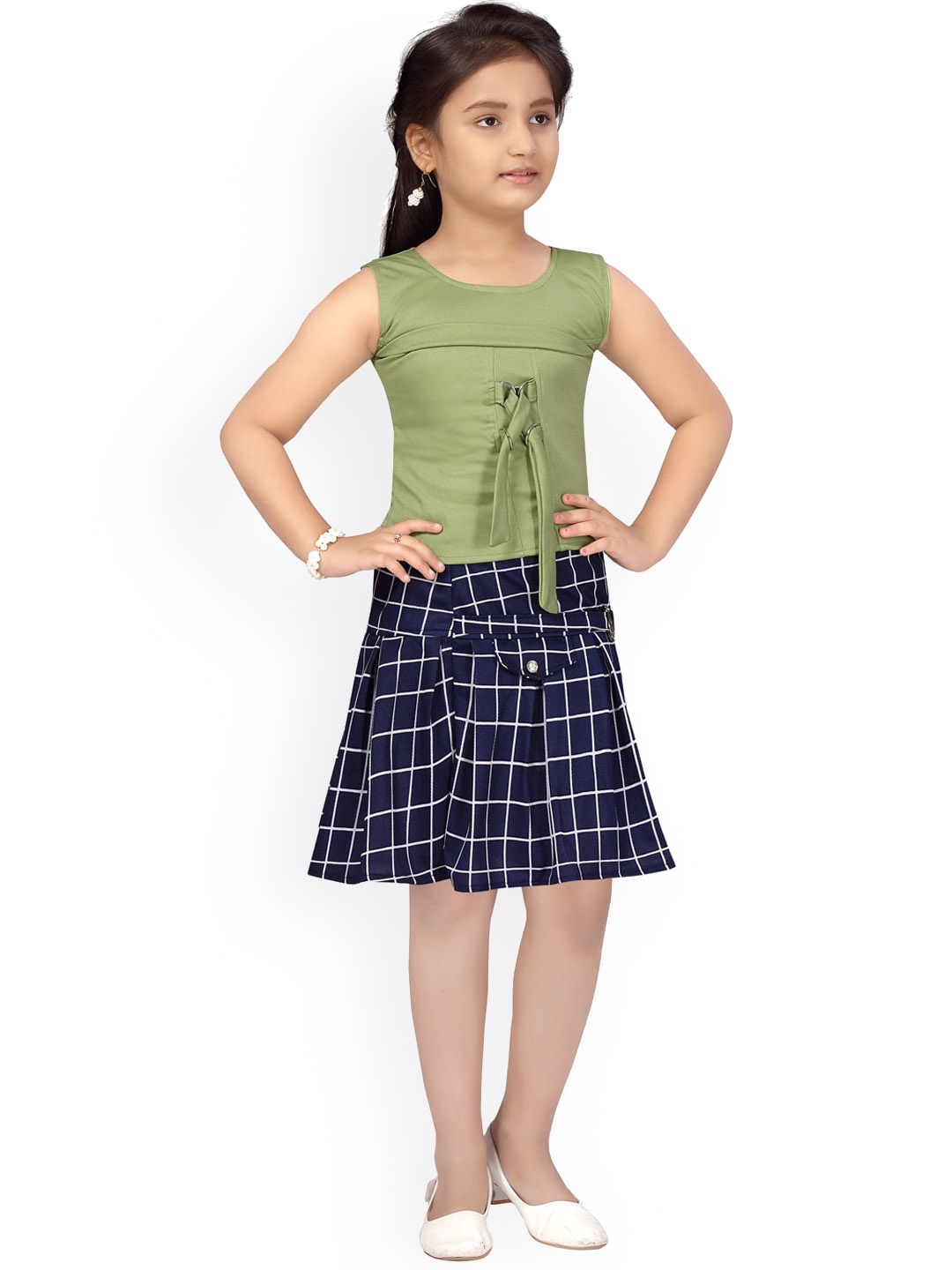 

Aarika Girls Checked Clothing Set, Green