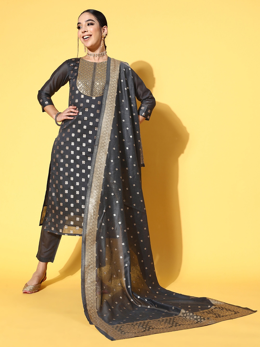 

RAJGRANTH Women Floral Chanderi Silk Shimmer & Sequin Kurta Set, Charcoal