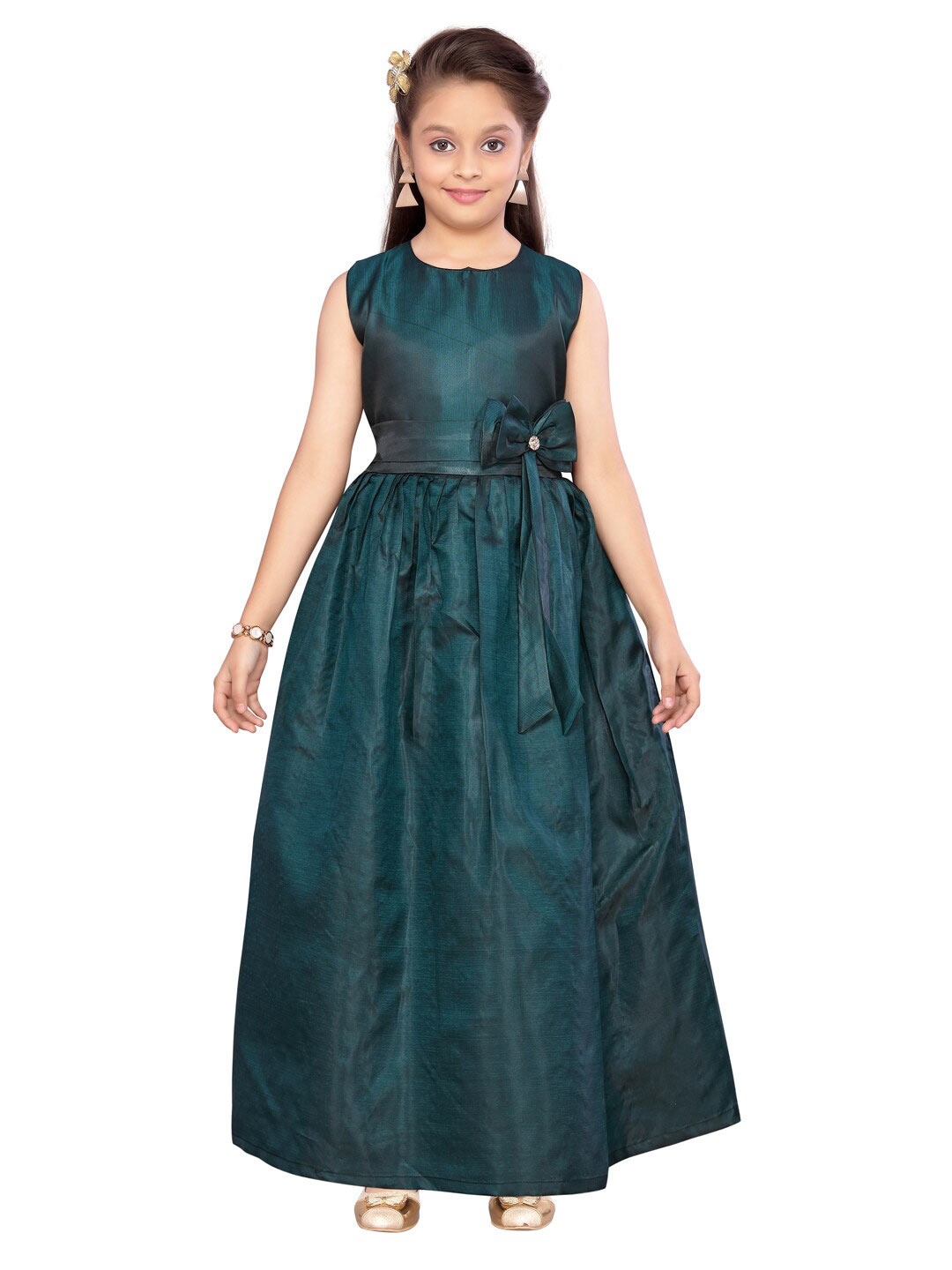 

Aarika Green Solid Crepe Maxi Dress