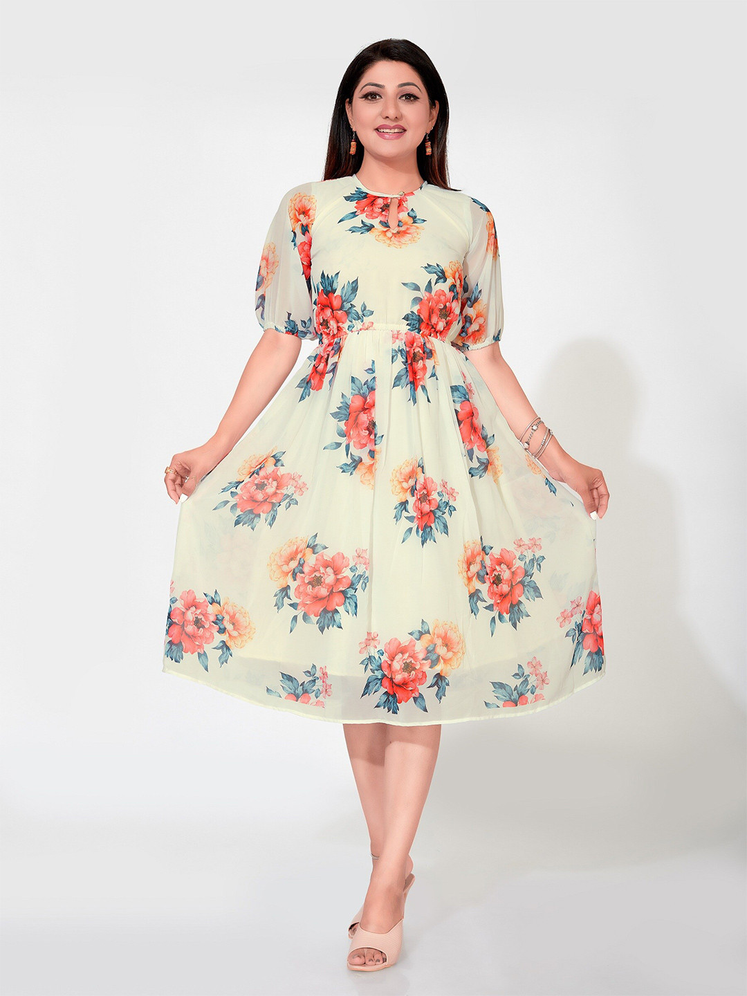 

Ayukti Off White & Red Floral Printed Georgette Midi Dress