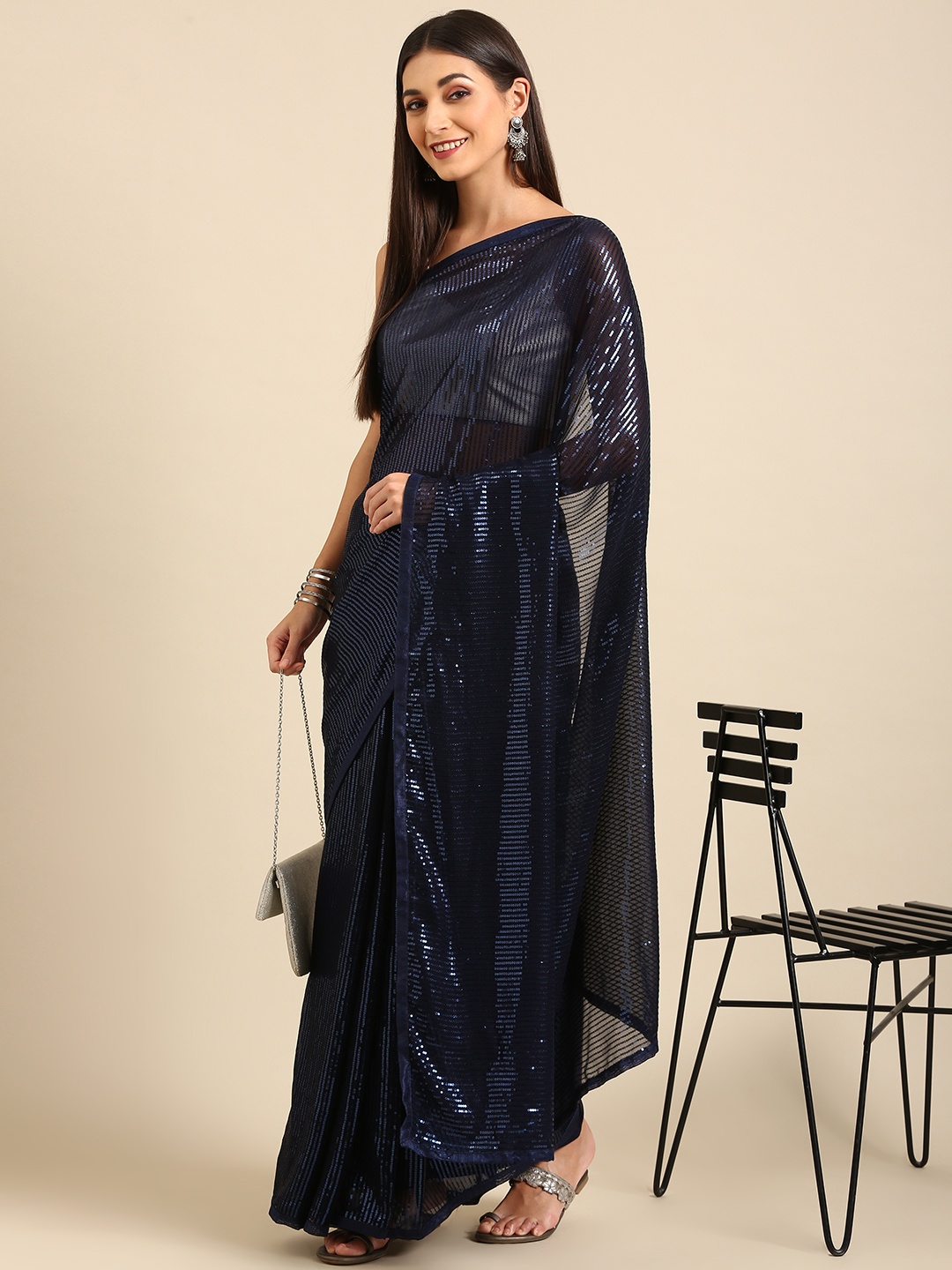 

Pothys Woman Embellished Sequinned Pure Chiffon Saree, Blue