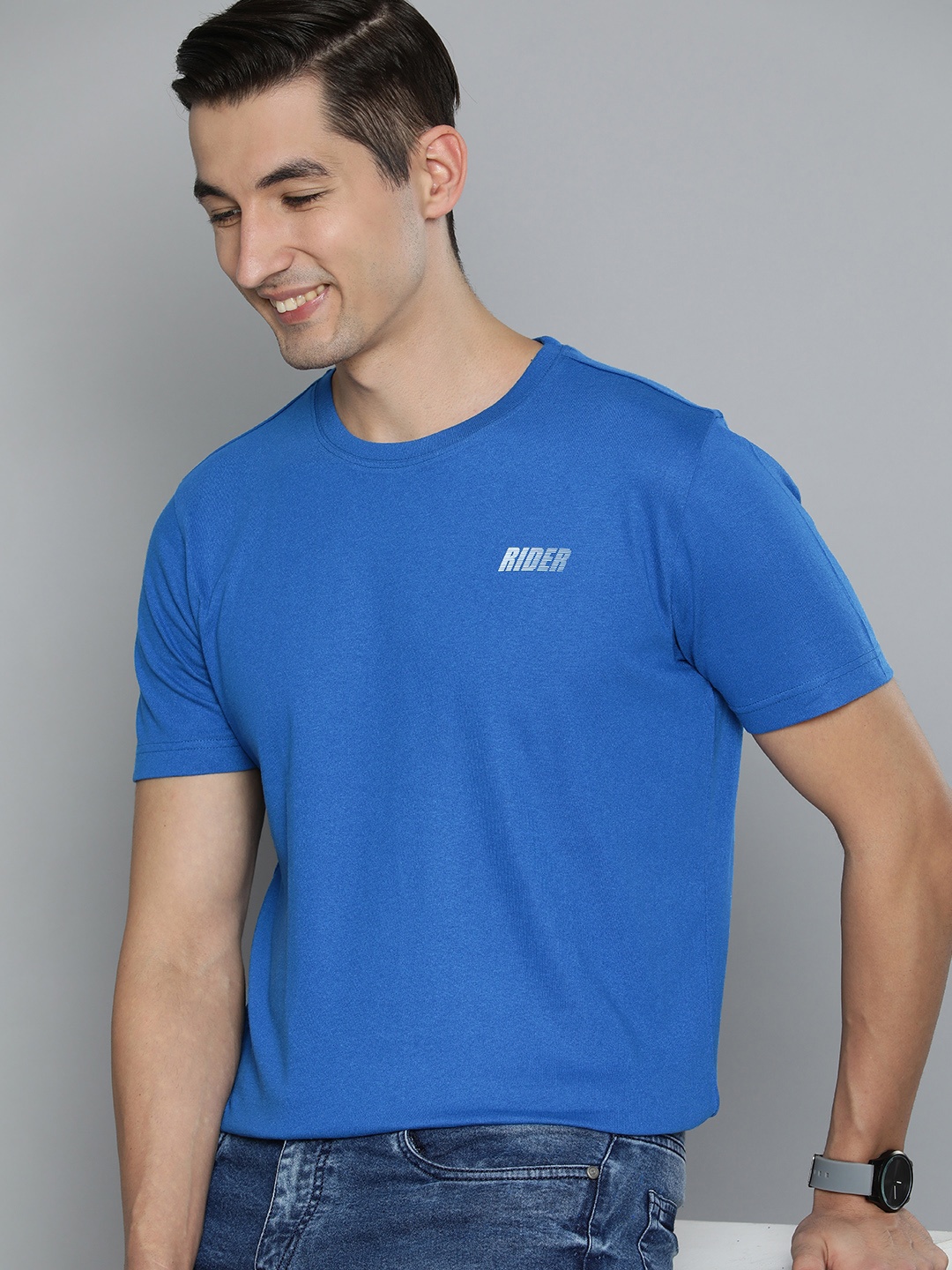 

HERE&NOW Men Blue Solid Pure Cotton T-shirt