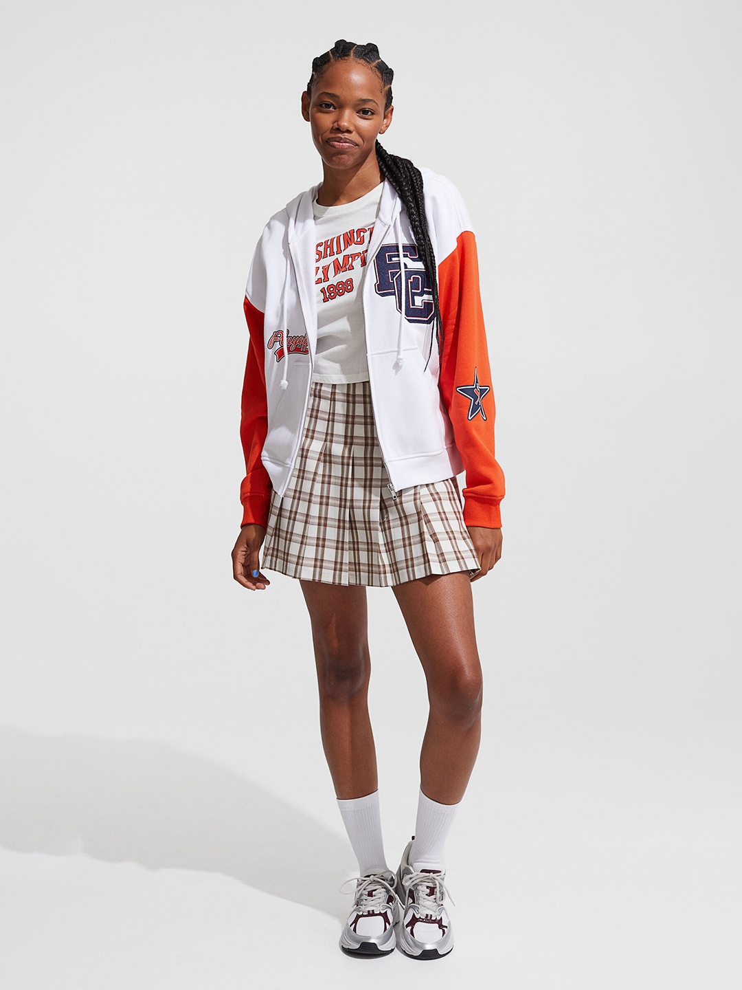 

H&M Women White & Red Oversized Printed Zip-Through Hoodie
