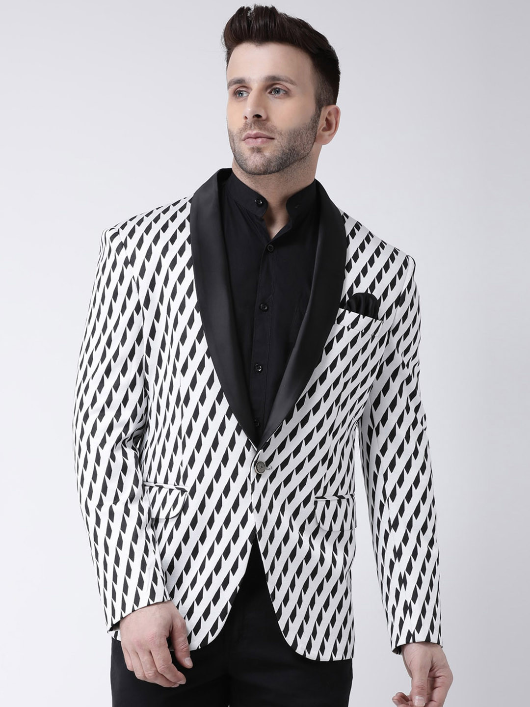 

Hangup Men White & Black Printed Single-Breasted Blazers