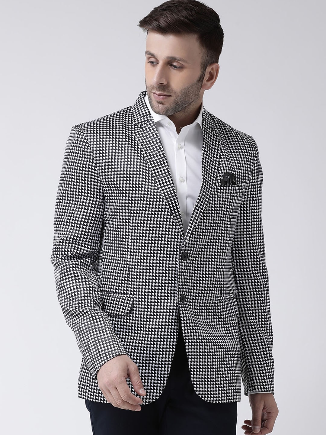 

Hangup Men Black & White Checked Single Breasted Blazers
