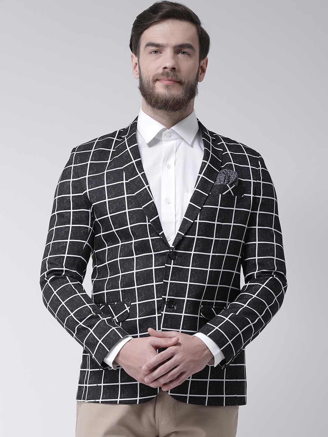 

Hangup Men Black & White Checked Single-Breasted Blazers