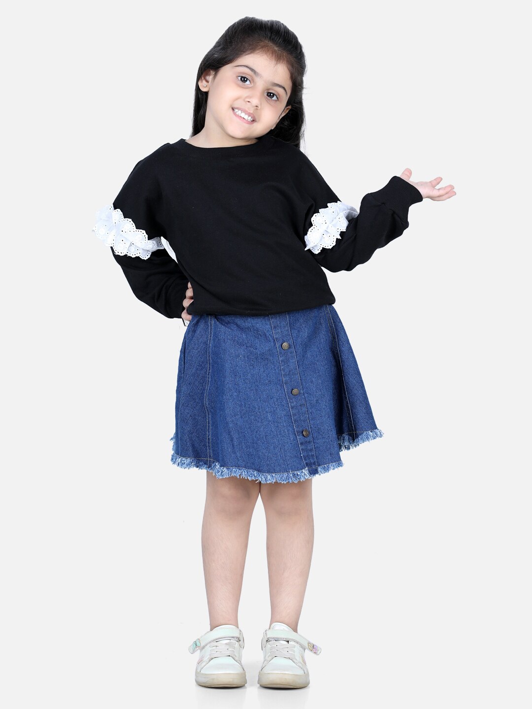 

AWW HUNNIE Black Colourblocked Colourblocked A-Line Dress