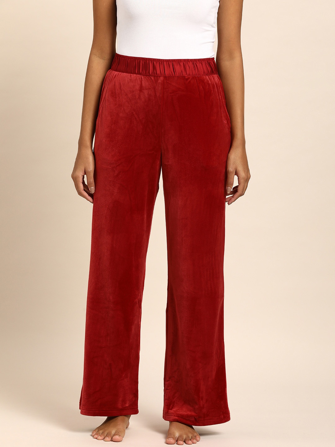 

Triumph Women Solid Velvet Lounge Pants, Red