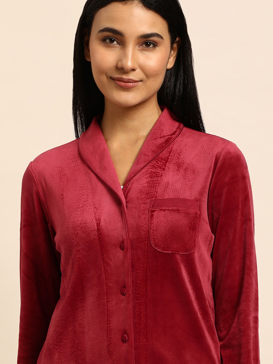 

Triumph Women Solid Velvet Lounge Shirt, Red