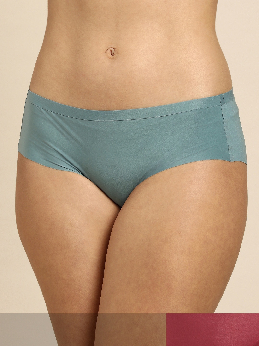 

Triumph Woman Pack of 2 Stretty Skinfit 144 Hipster Brief, Multi