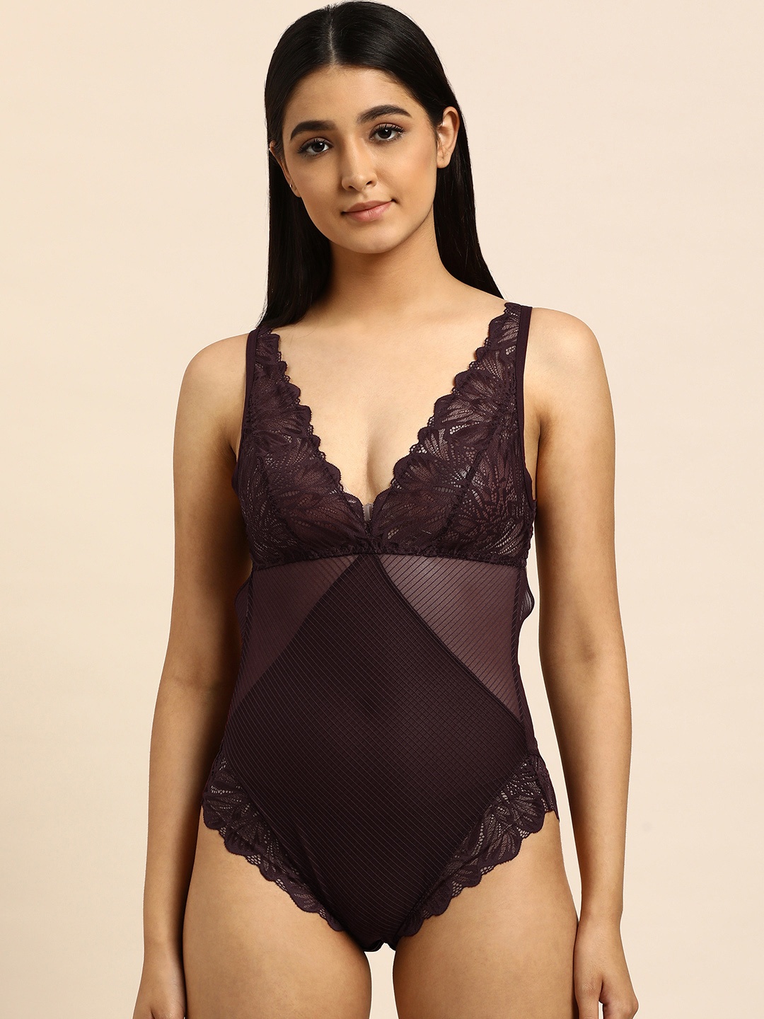 

Triumph Woman Lavish Spotlight Ultra Soft Lacy Plunge Neck Bodysuit, Maroon