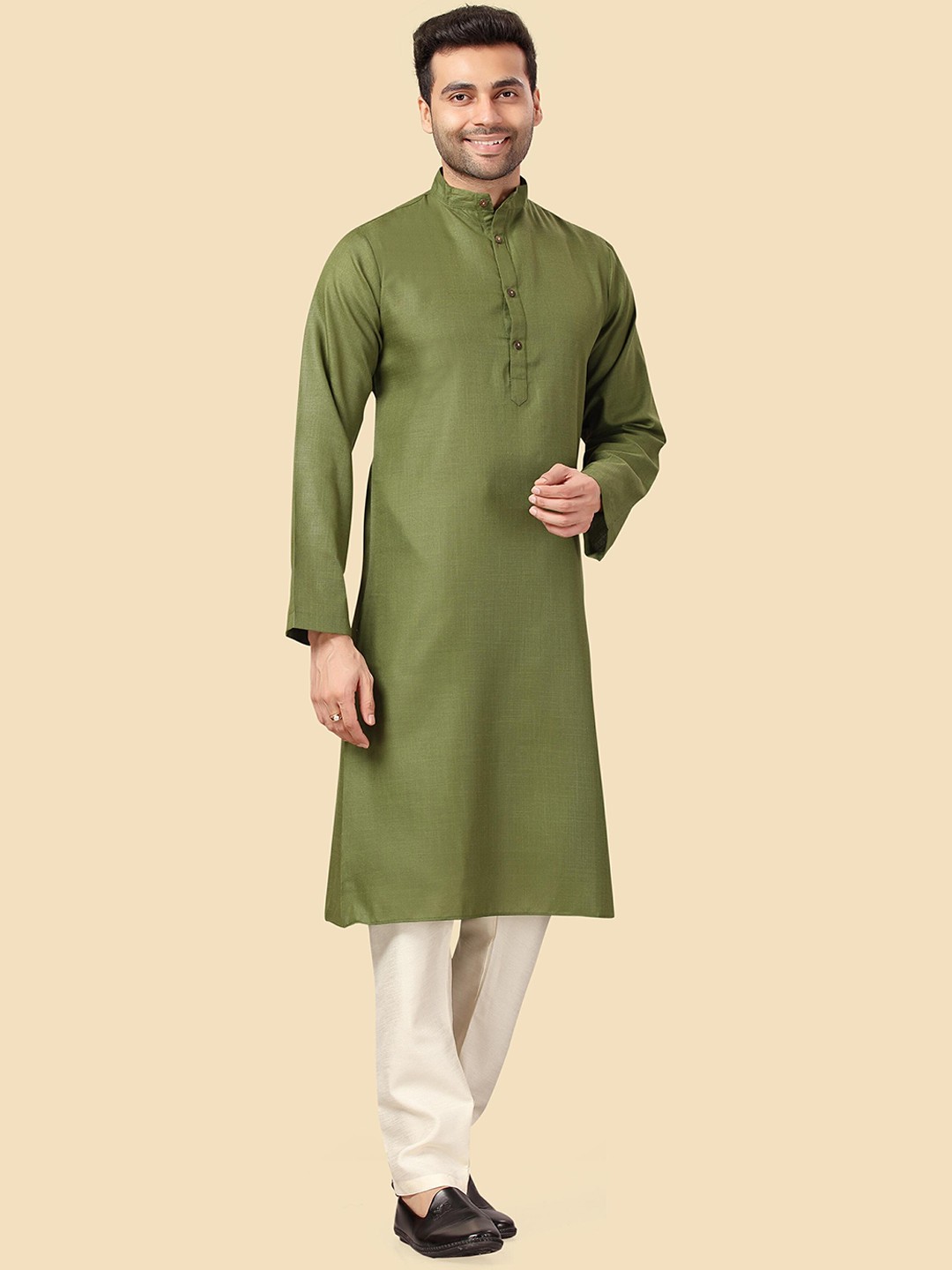 

HERE&NOW Men Olive Green Solid Kurta