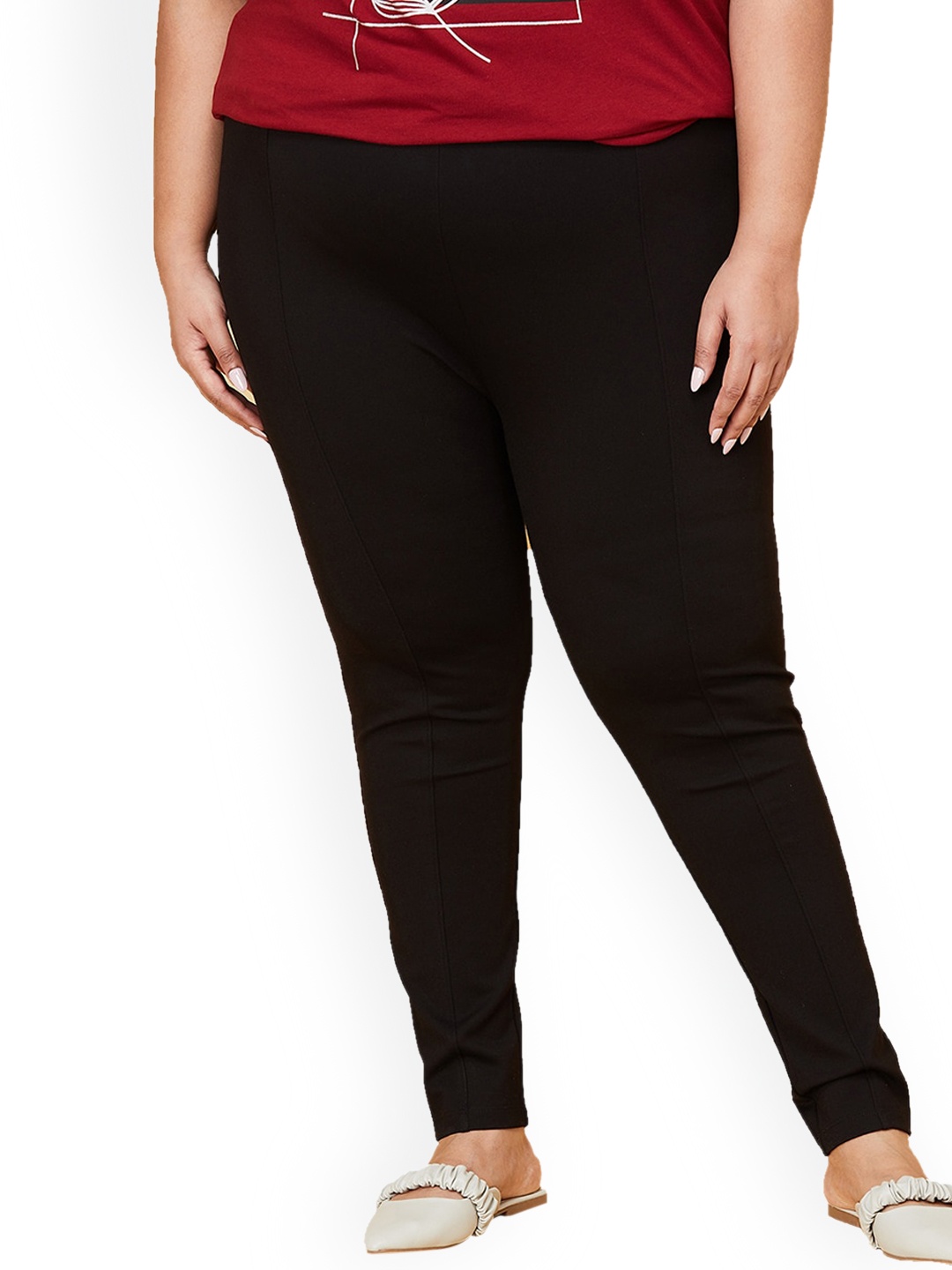 

max Plus Size Women Black Solid Skinny Fit Trousers