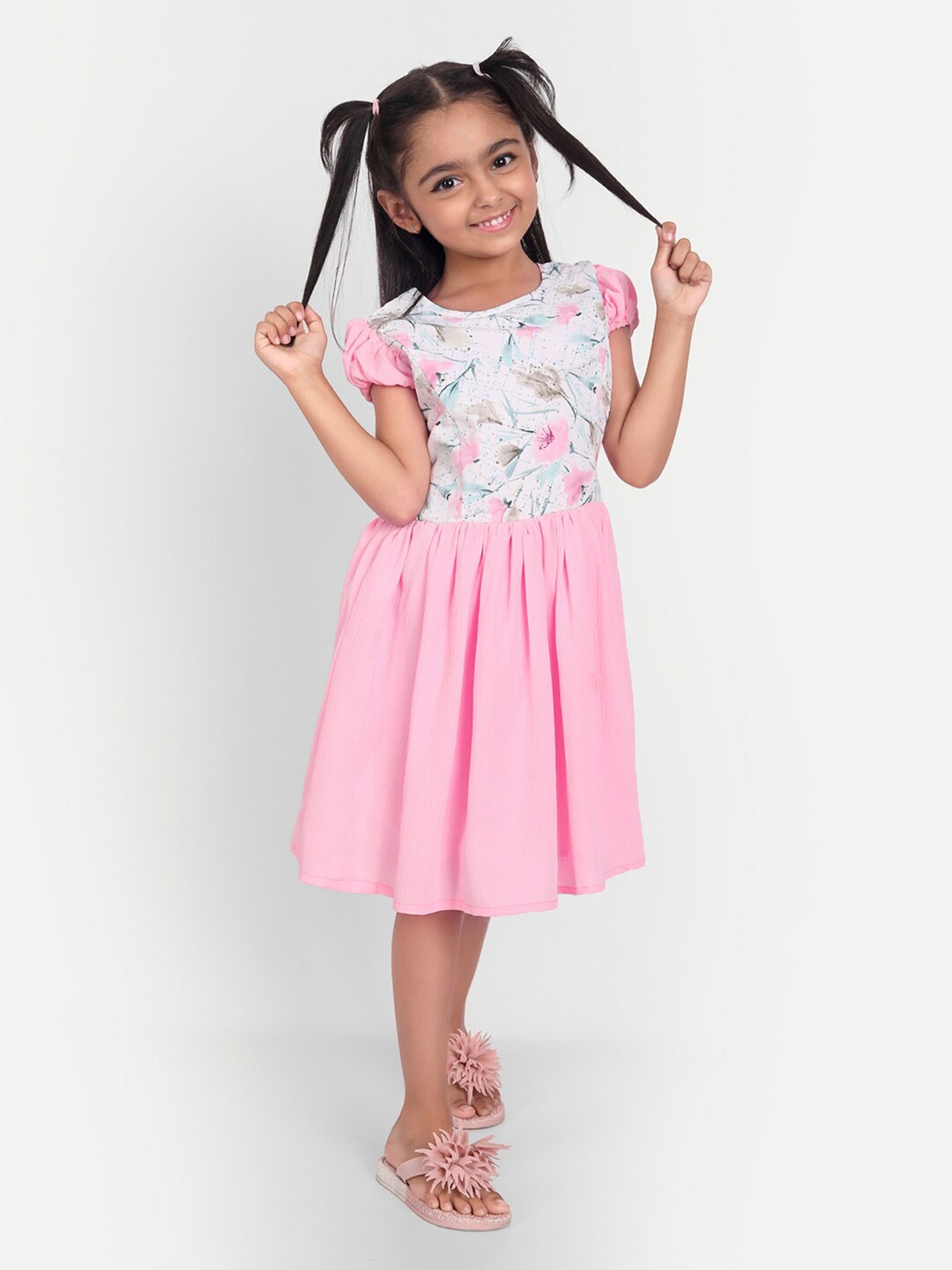 

MYY Girls Pink & White Floral Crepe Fit and Flare Dress