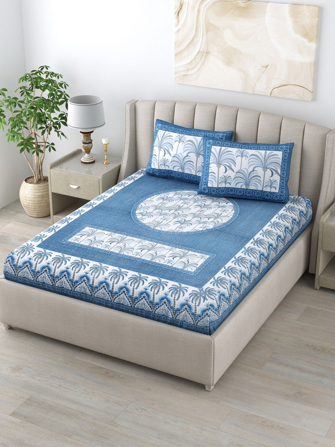 

LIVING ROOTS White & Blue Floral 160 TC King Bedsheet with 2 Pillow Covers