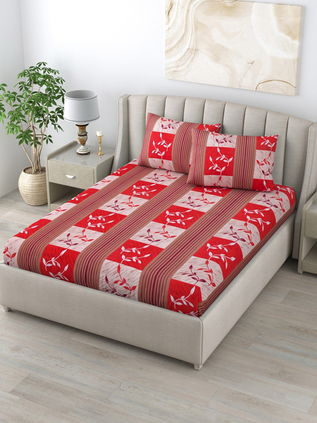 

LIVING ROOTS Red & White Floral 120 TC Queen Bedsheet with 2 Pillow Covers