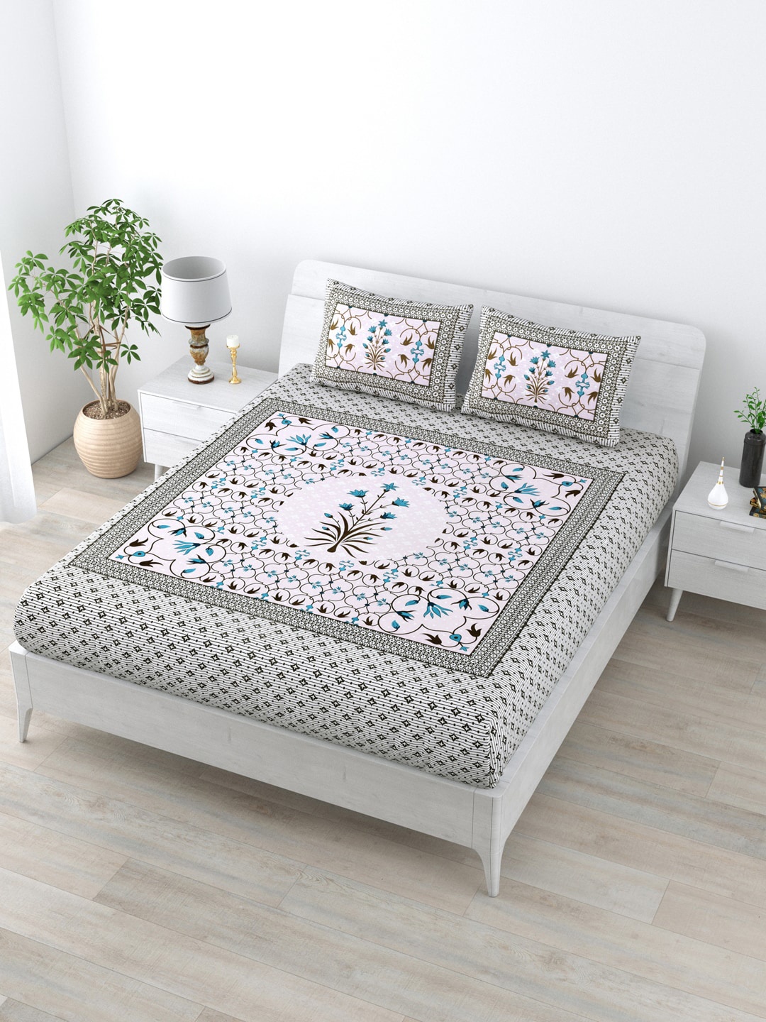 

LIVING ROOTS White & Green Floral 160 TC King Bedsheet with 2 Pillow Covers