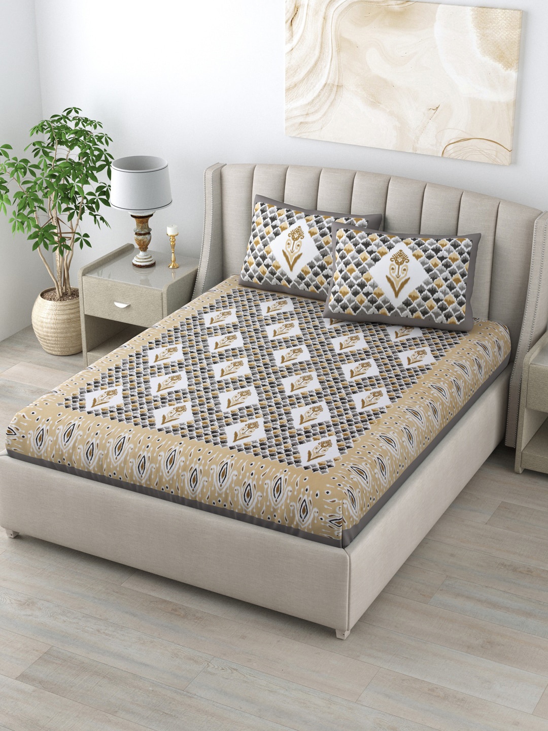 

LIVING ROOTS White & Beige Floral 160 TC King Bedsheet with 2 Pillow Covers